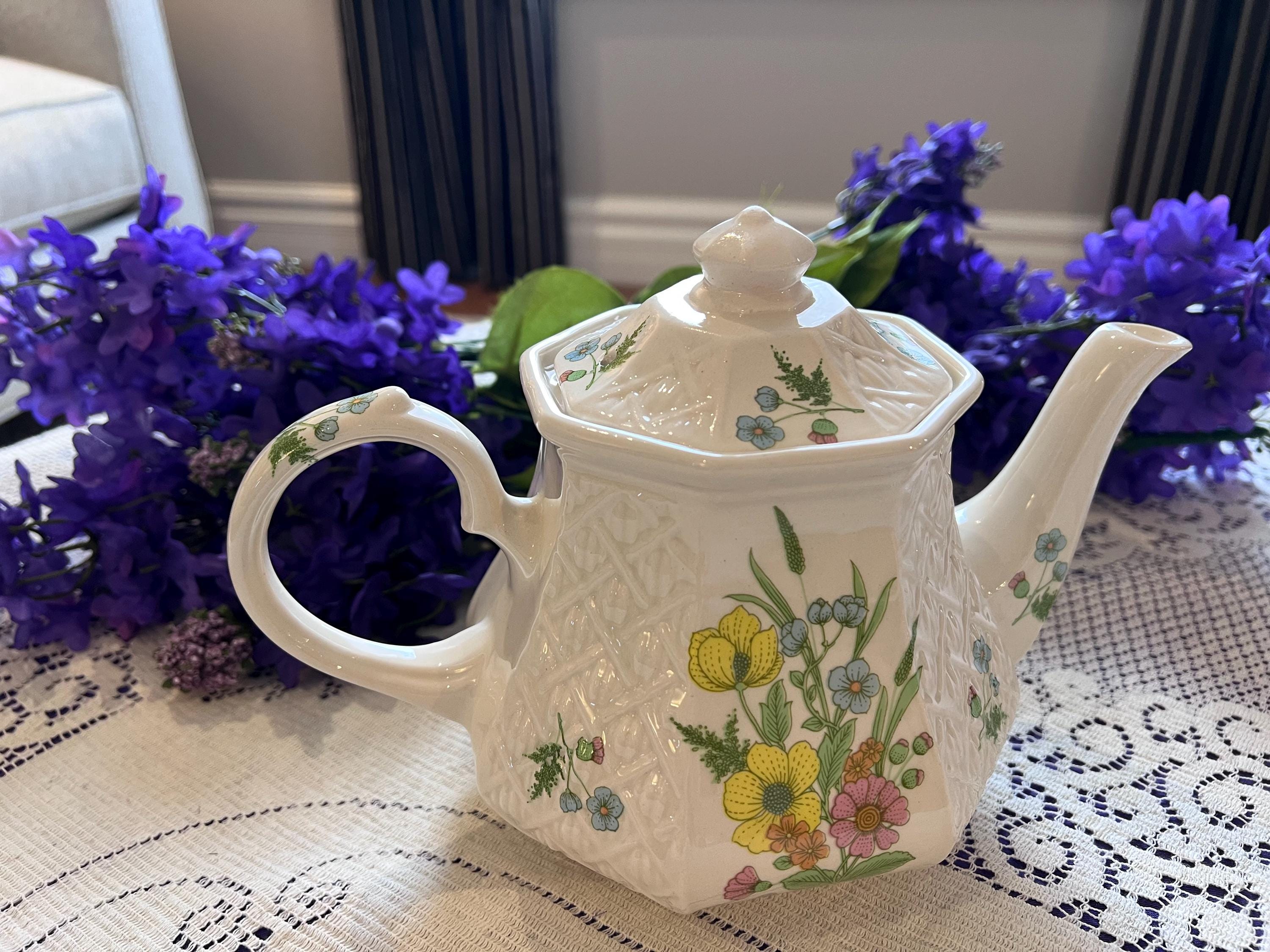 Vintage Sadler England Hexagonal Teapot | Floral Lattice Relief, 1970s Staffordshire Cottagecore