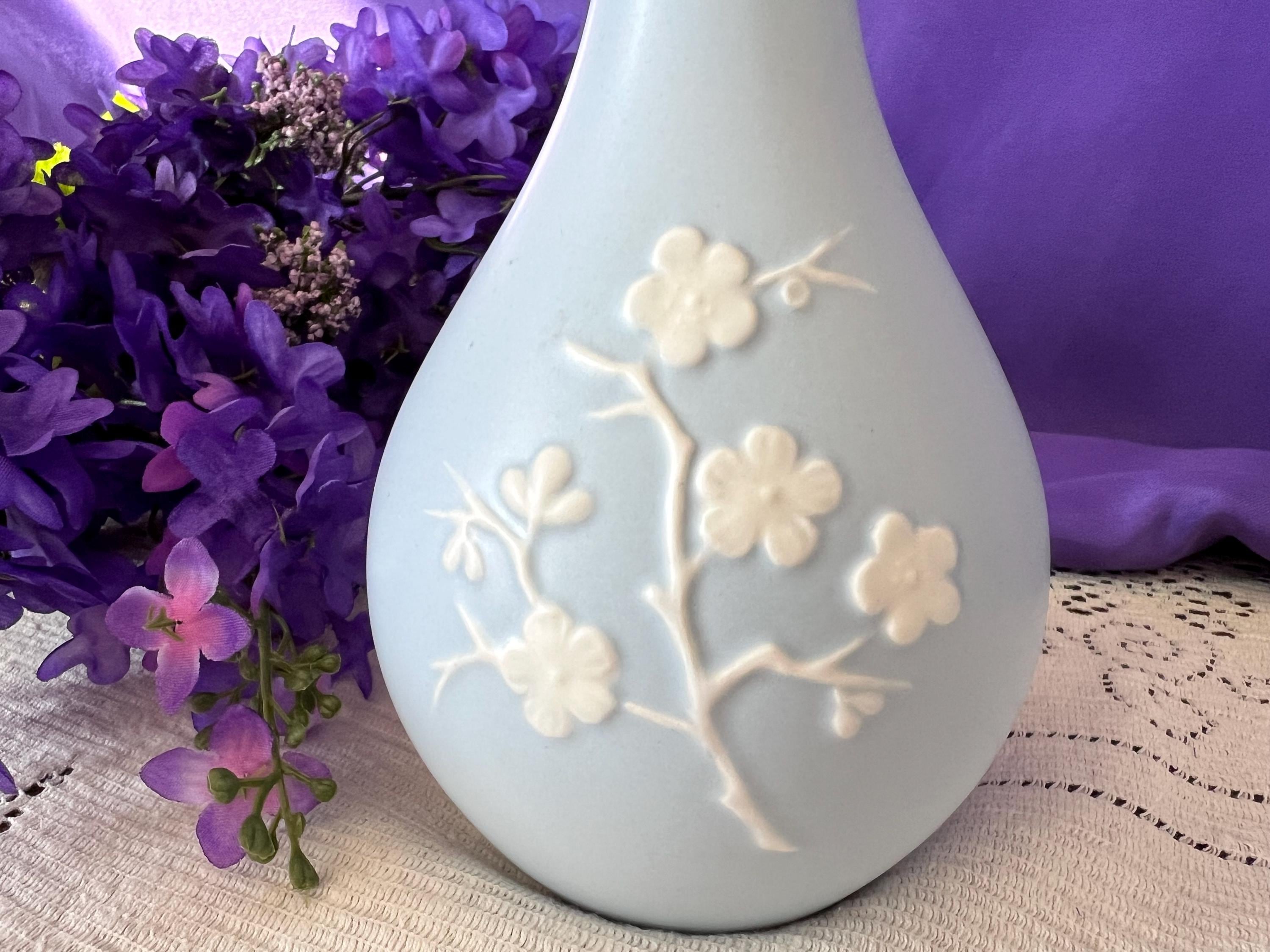 Vintage Copeland Spode Geisha Bud Vase – Blue Cherry Blossom Relief England