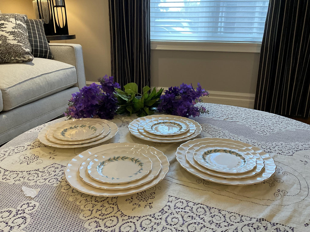 Vintage Johnson Bros Blue Leaf Wreath Plates – Scalloped Regency Ironstone Service for 4