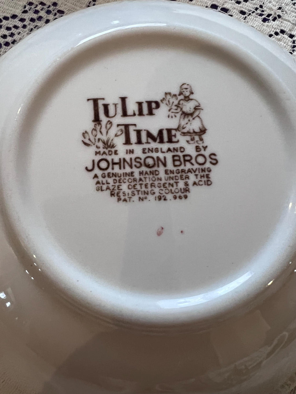 Johnson Brothers Tulip Time Serving Set | Oval Platter, Gravy Boat, Underplate | England