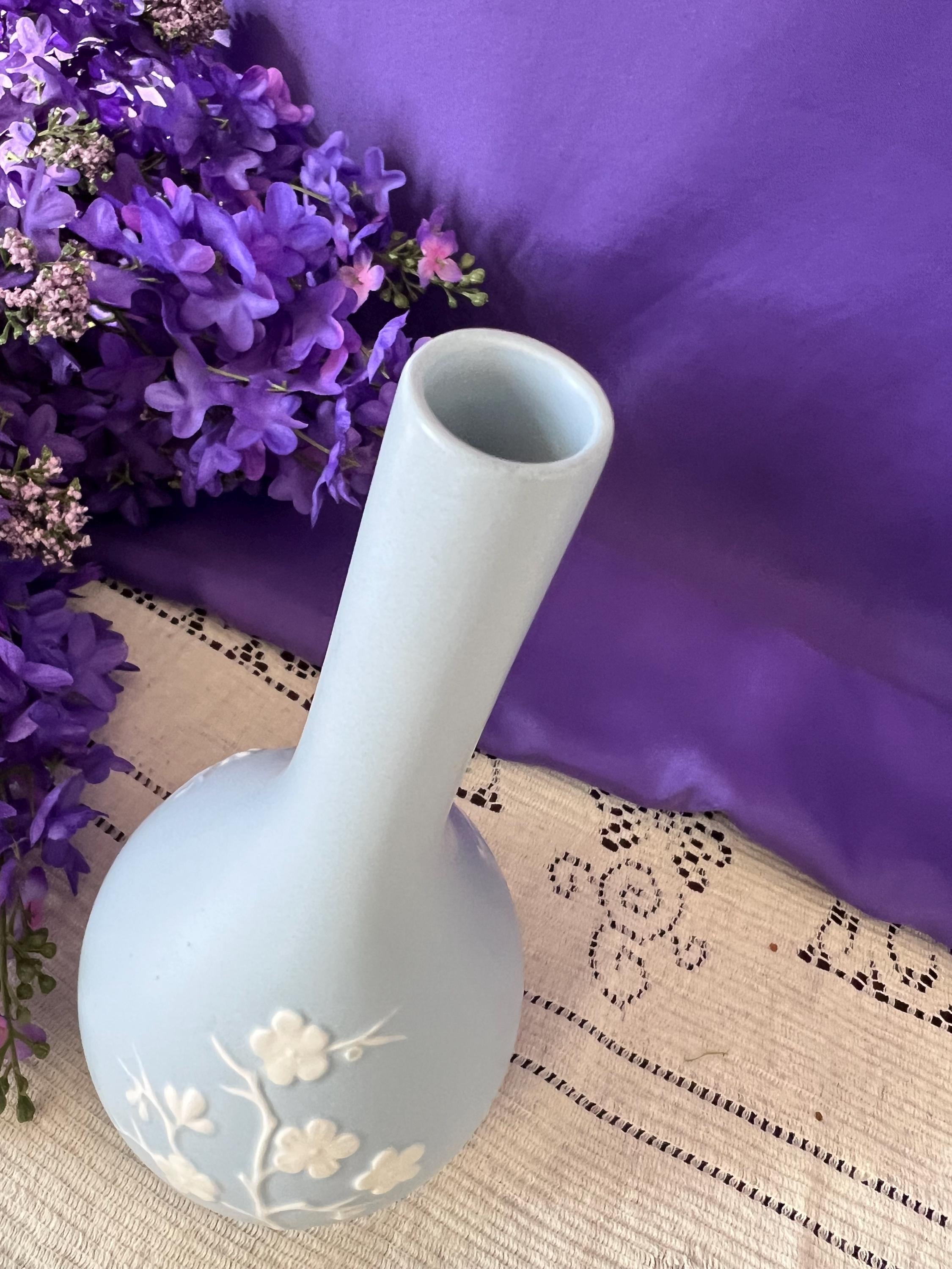 Vintage Copeland Spode Geisha Bud Vase – Blue Cherry Blossom Relief England