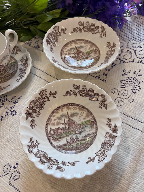 Johnson Brothers Tulip Time Breakfast Set | Brown Transferware Mugs, Saucers, Bowls