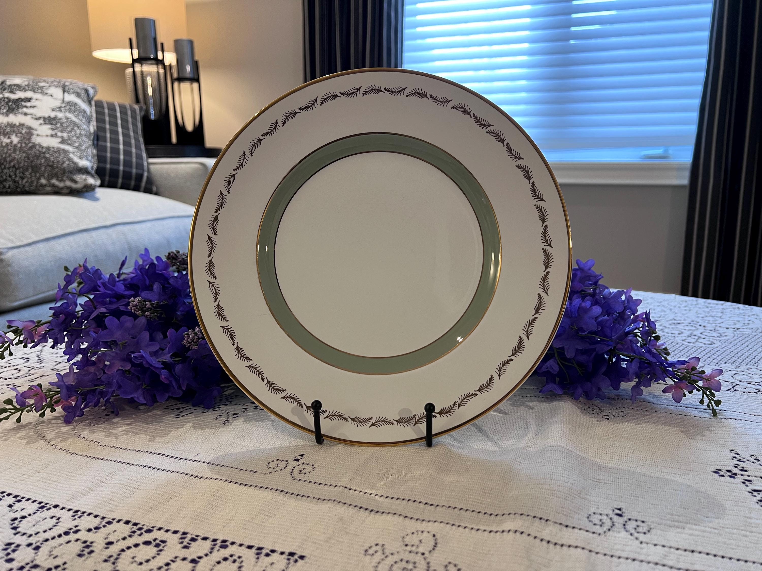 Set of 4 Vintage Simpsons Dinner Plates – Sage Green, Gold Fern Trim, English Ironstone