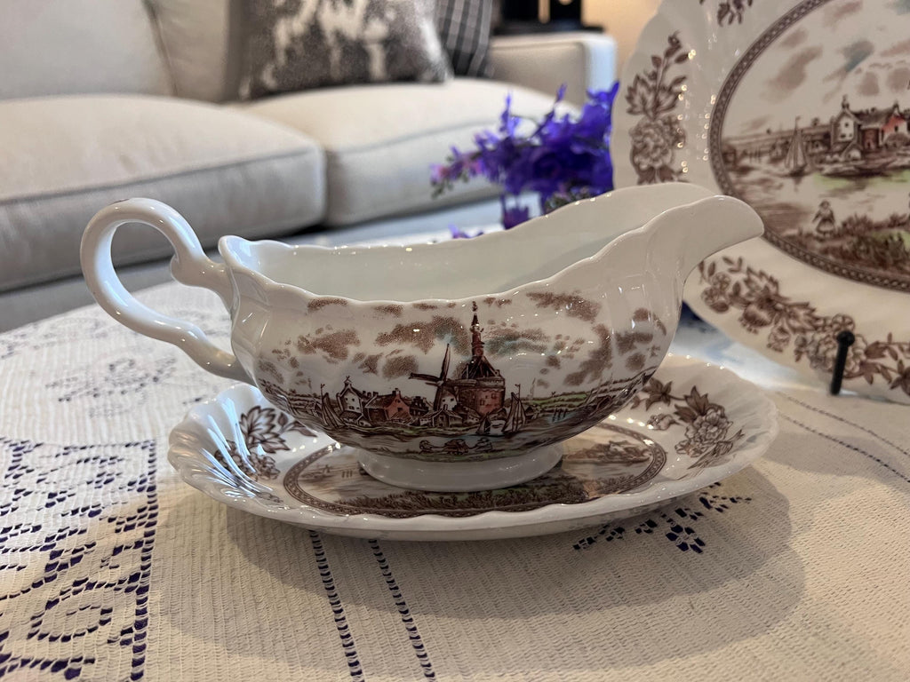 Johnson Brothers Tulip Time Serving Set | Oval Platter, Gravy Boat, Underplate | England