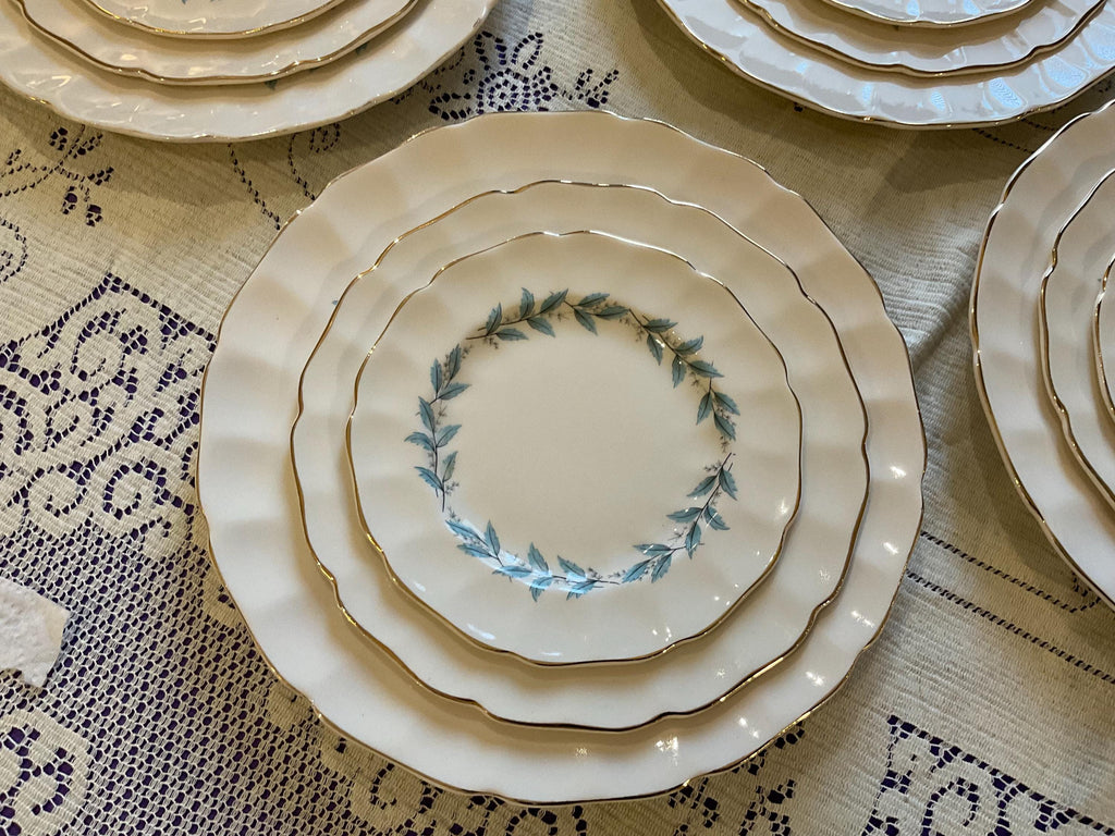 Vintage Johnson Bros Blue Leaf Wreath Plates – Scalloped Regency Ironstone Service for 4