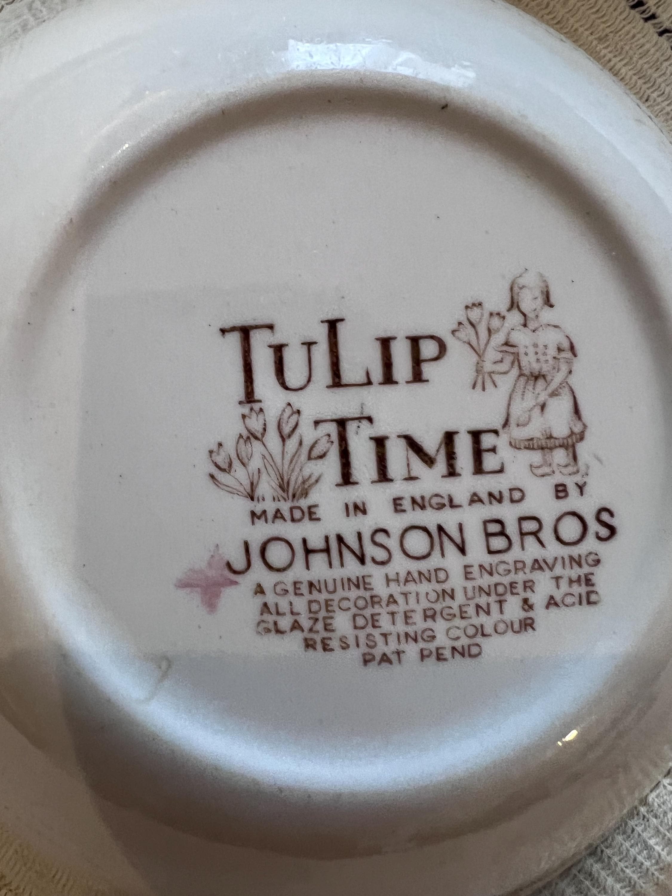Johnson Brothers Tulip Time Breakfast Set | Brown Transferware Mugs, Saucers, Bowls