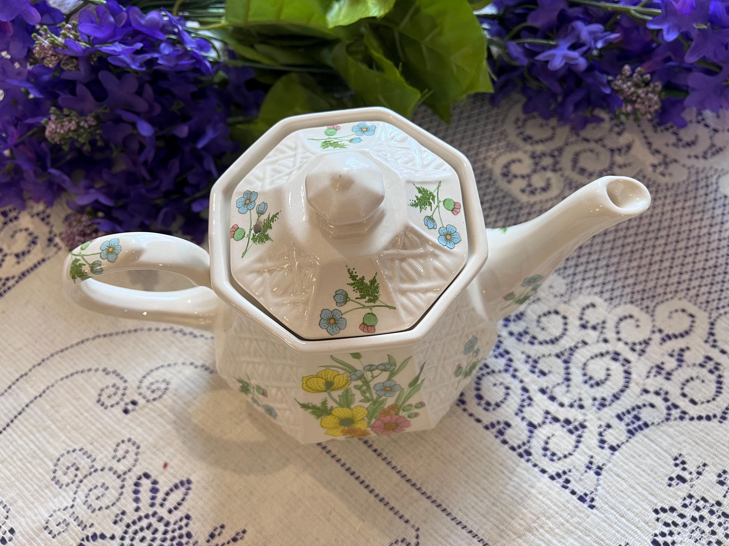 Vintage Sadler England Hexagonal Teapot | Floral Lattice Relief, 1970s Staffordshire Cottagecore