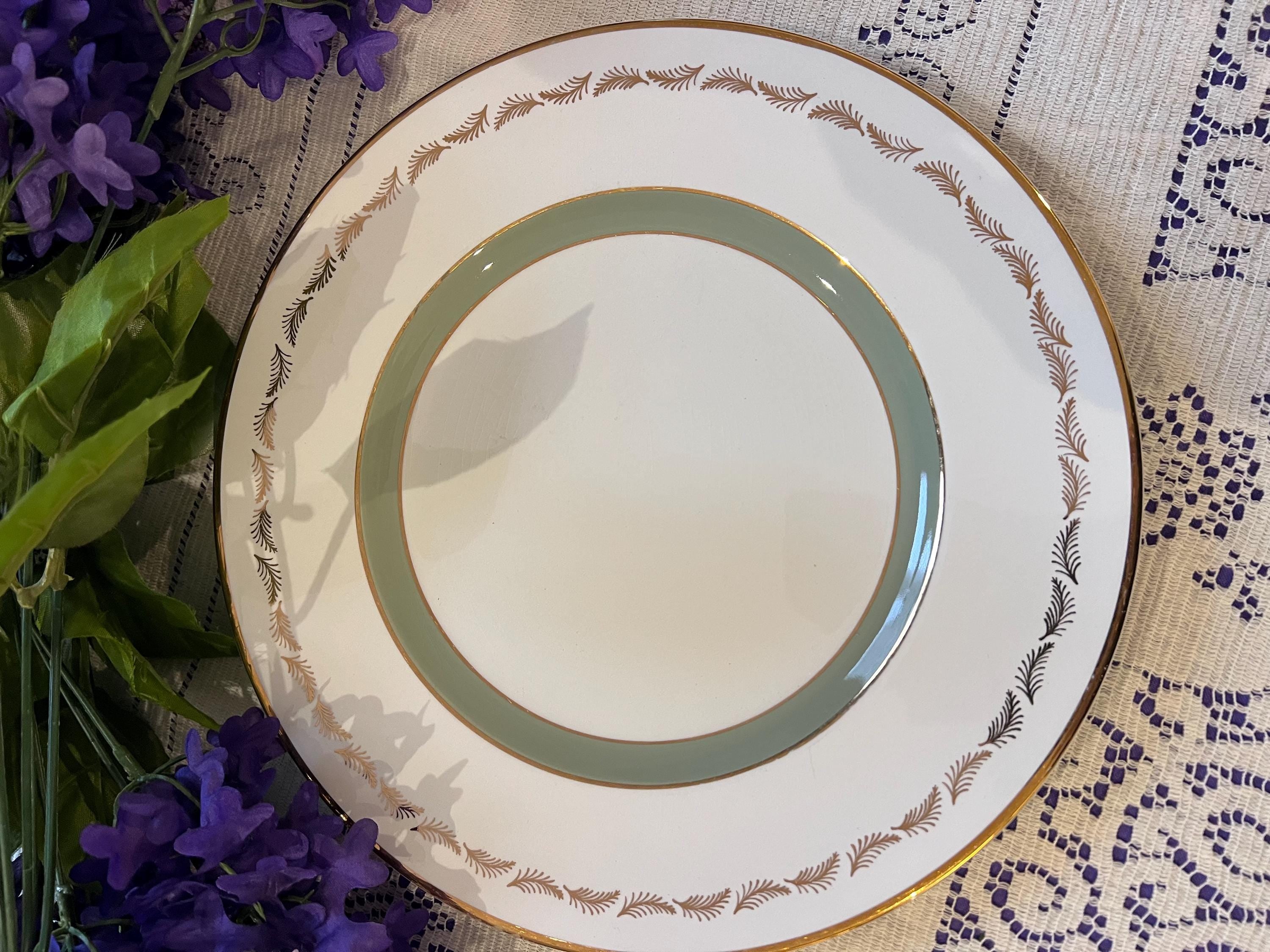 Set of 4 Vintage Simpsons Dinner Plates – Sage Green, Gold Fern Trim, English Ironstone