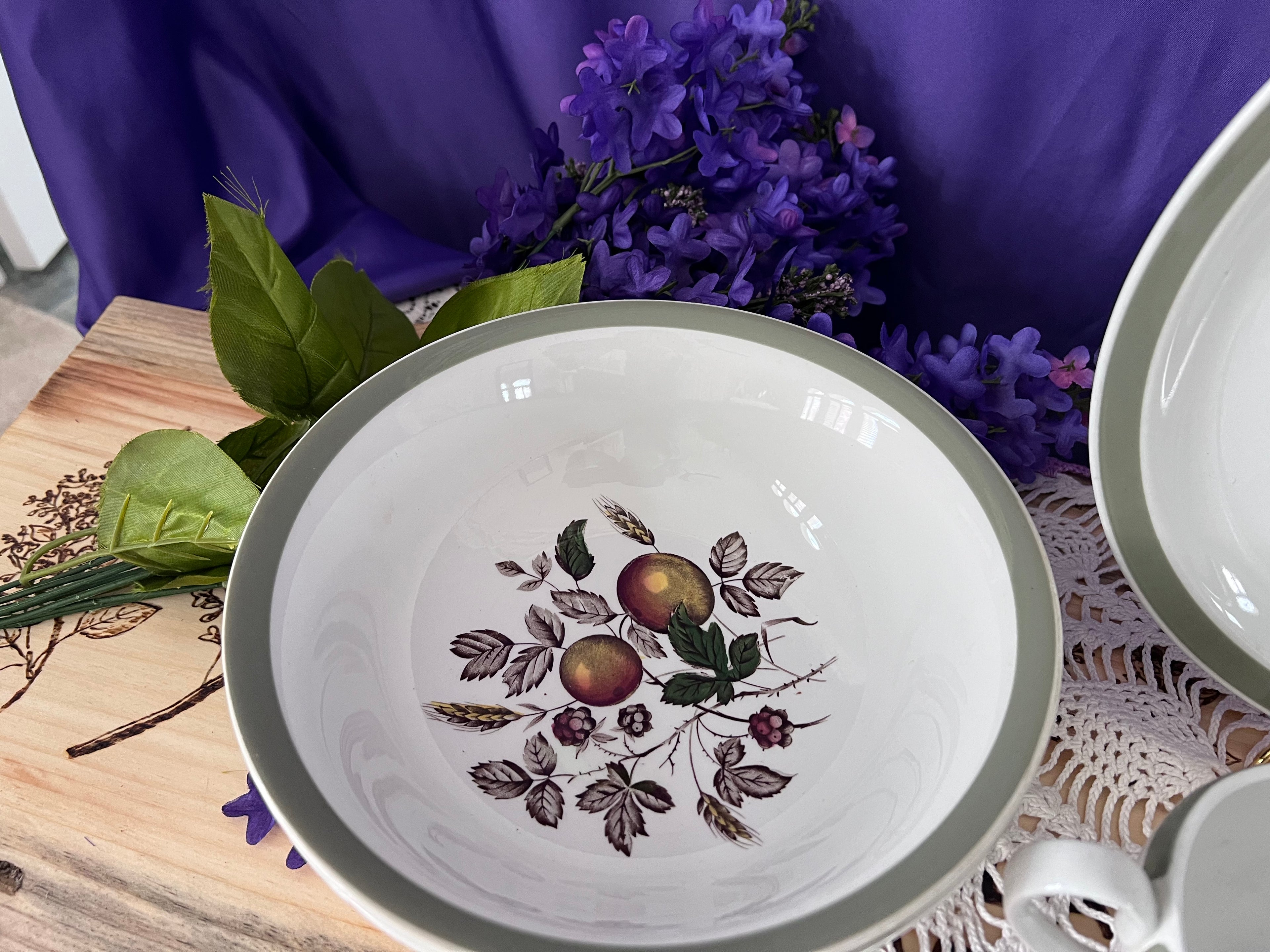 Vintage Alfred Meakin Hereford Ironstone 14 -Piece Set | Harvest Fruit & Sage Green Rim  | Two Serving Bowls, Platter, Cream, Sugar