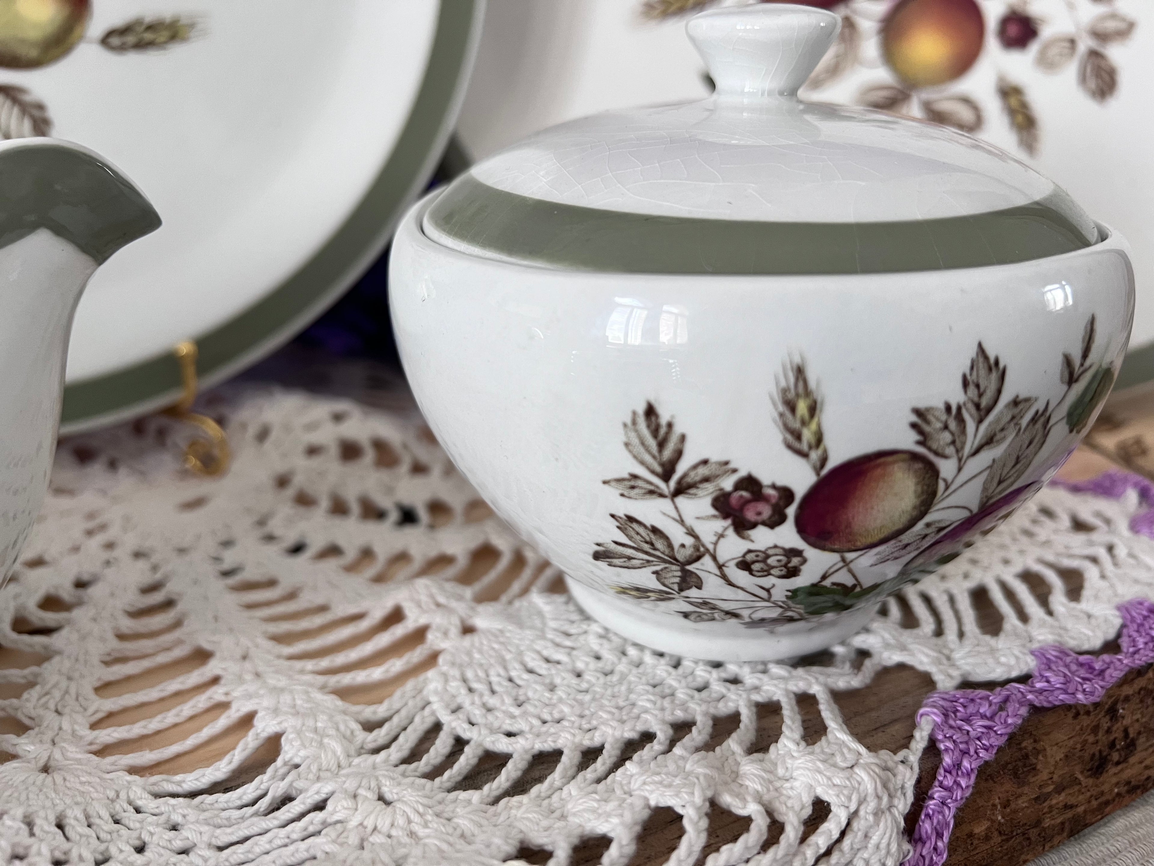 Vintage Alfred Meakin Hereford Ironstone 14 -Piece Set | Harvest Fruit & Sage Green Rim  | Two Serving Bowls, Platter, Cream, Sugar