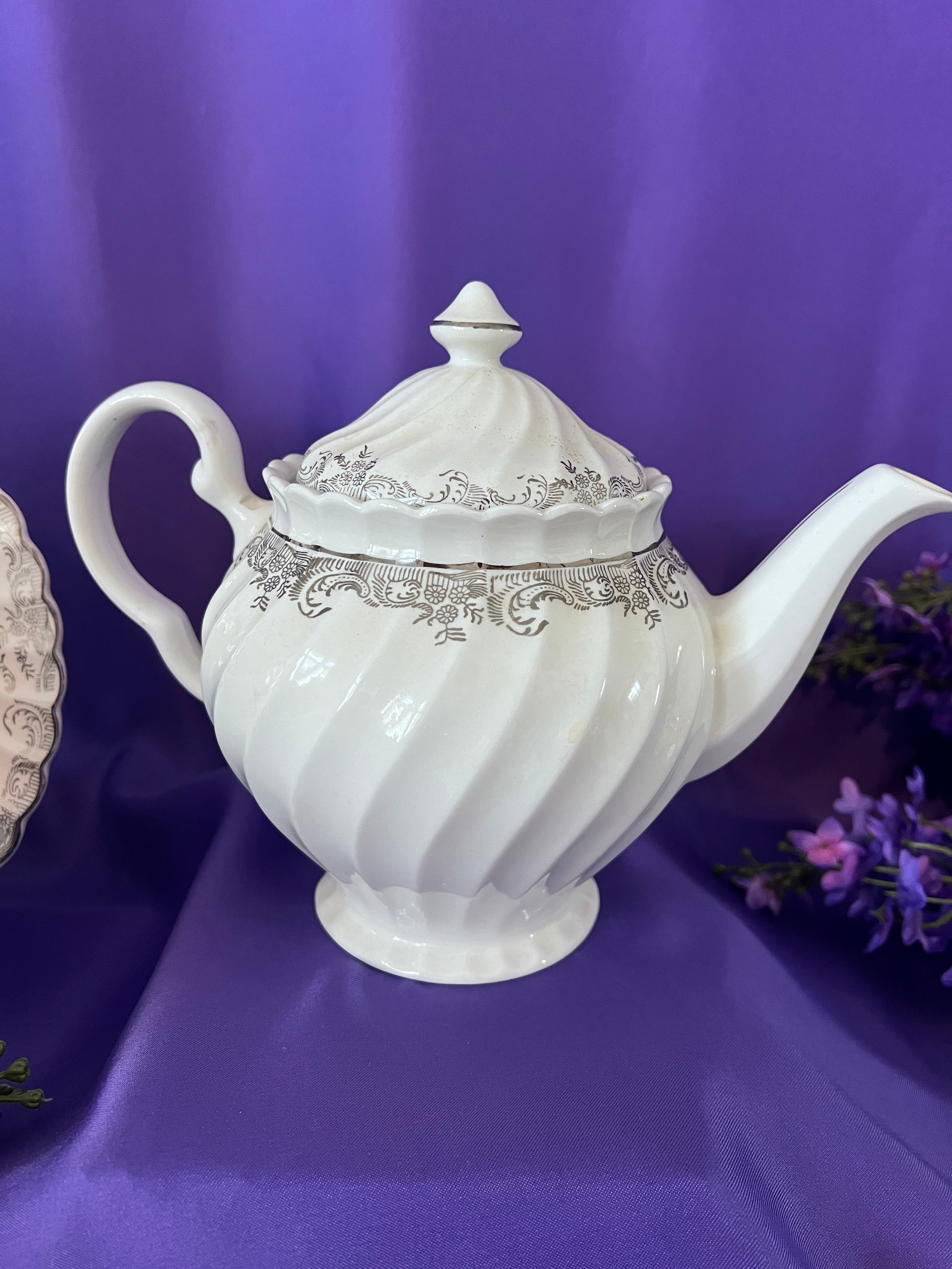 Vintage Johnson Bros Regency Tea & Dinner Service – 8 Place Settings – Silver Scroll & Scalloped Edge