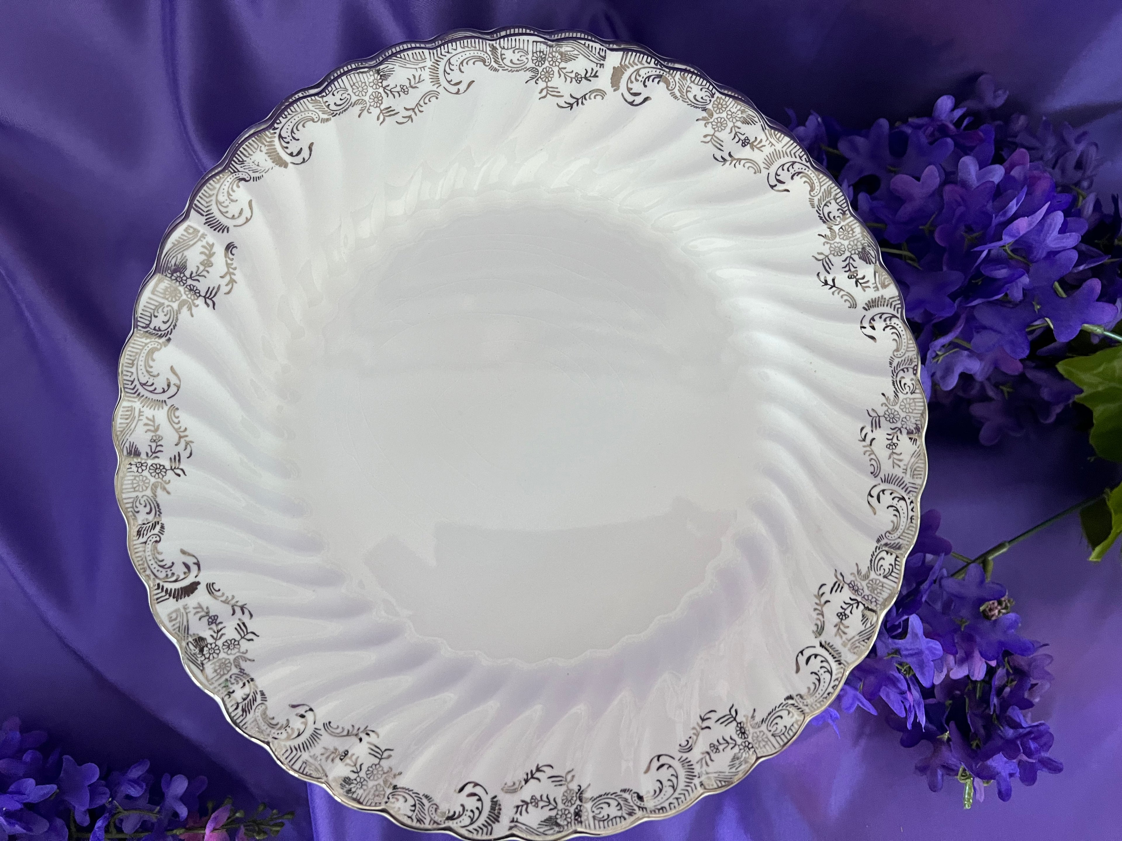 Vintage Johnson Bros Regency Tea & Dinner Service – 8 Place Settings – Silver Scroll & Scalloped Edge