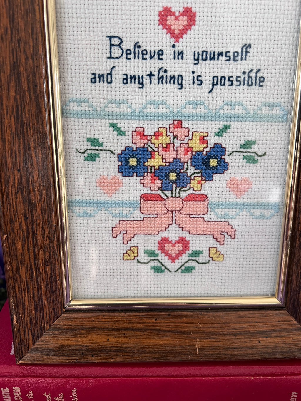 Vintage “Believe in Yourself” Framed Cross-Stitch – Floral Bouquet & Heart Motifs