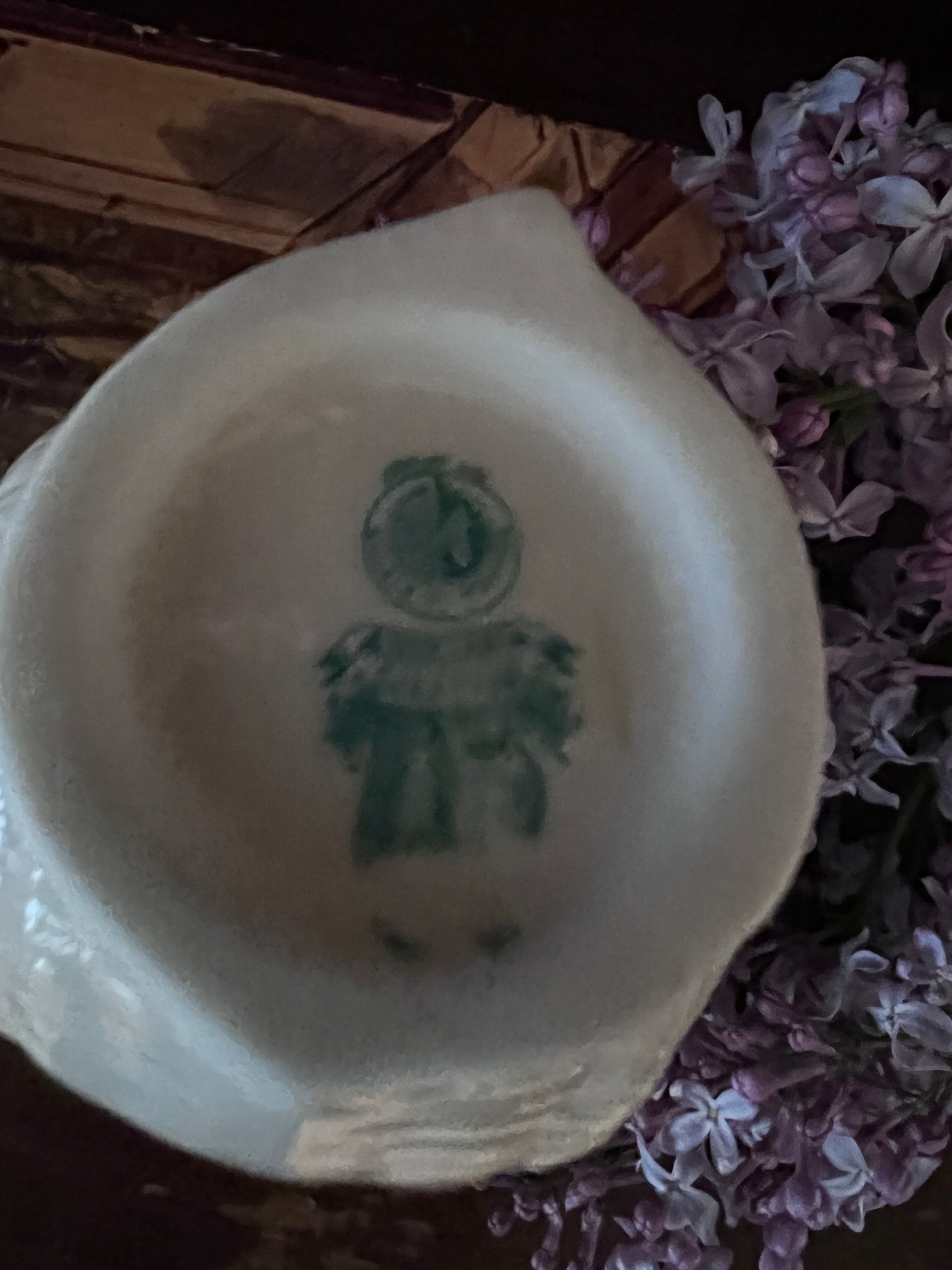 Belleek Ireland Neptune Shell Creamer and Sugar Bowl Set - Tridacna Pattern Parian China
