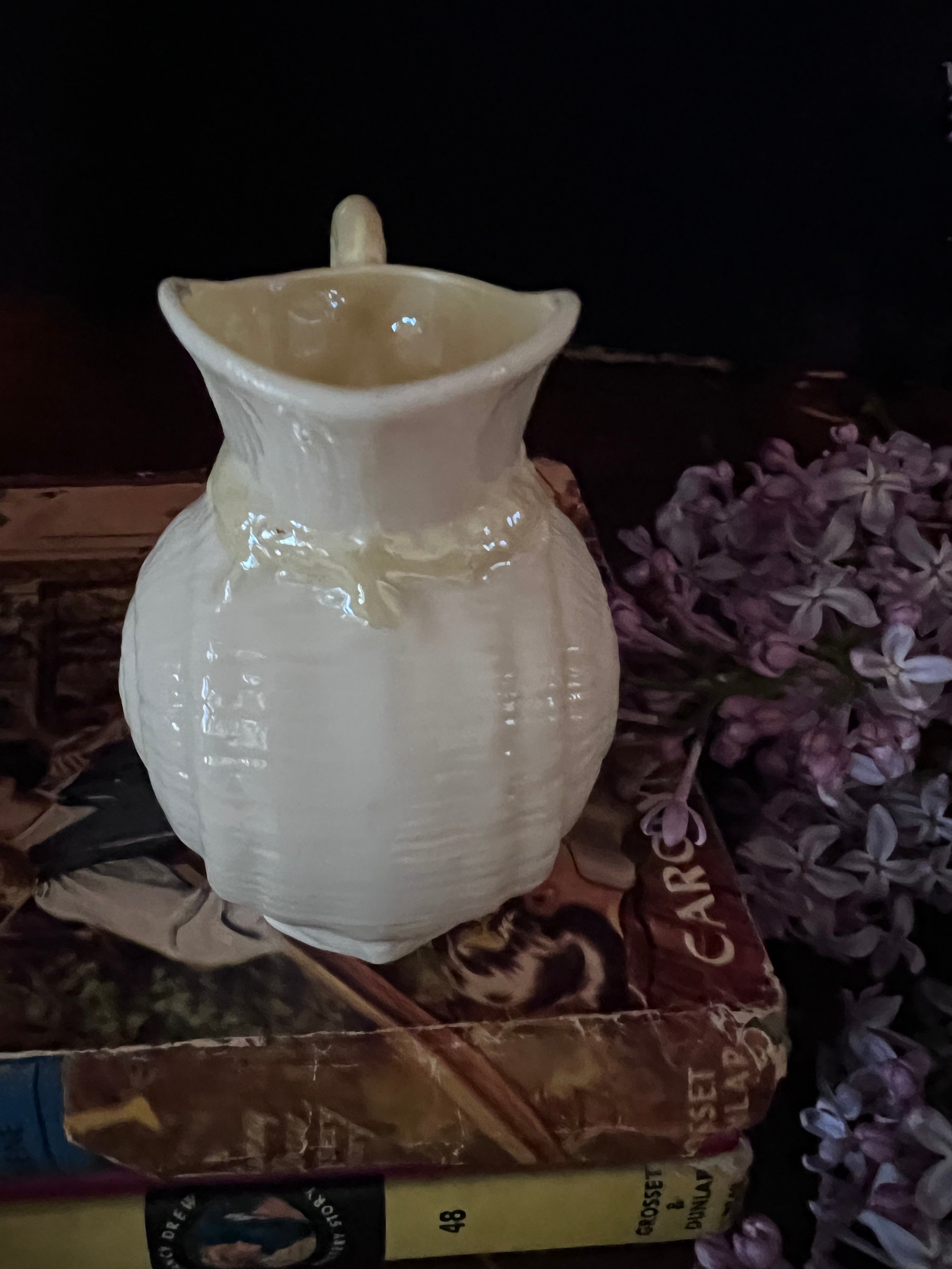 Belleek Ireland Neptune Shell Creamer and Sugar Bowl Set - Tridacna Pattern Parian China