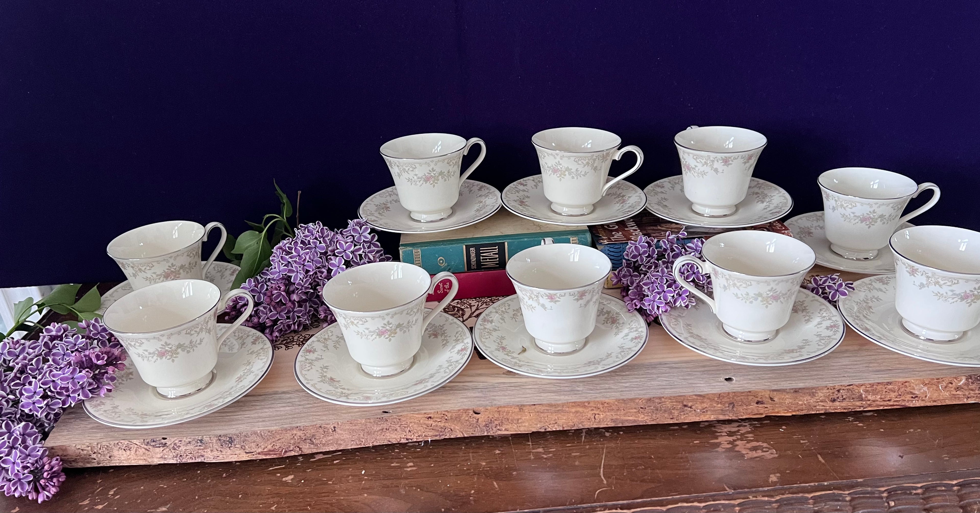 Royal Doulton "Diana" (H.5079) 63-Piece Fine Bone China Dinnerware Set – The Romance Collection (1981)