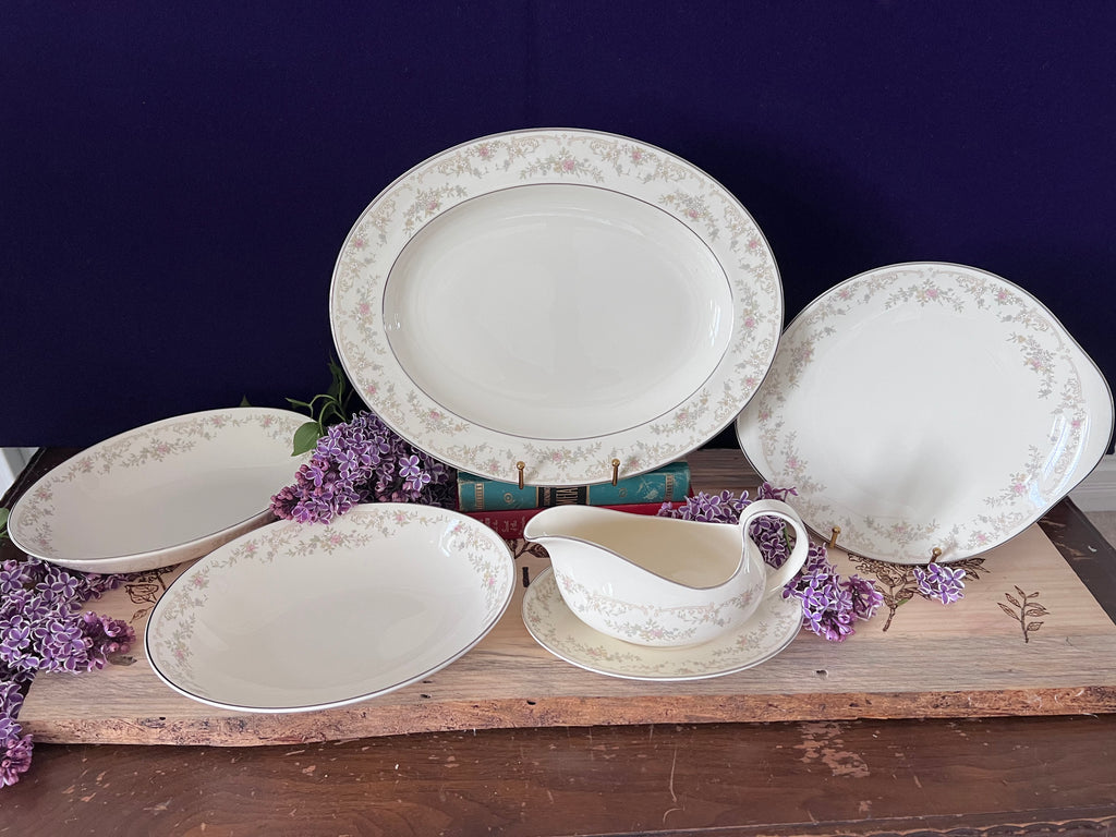Royal Doulton "Diana" (H.5079) 63-Piece Fine Bone China Dinnerware Set – The Romance Collection (1981)