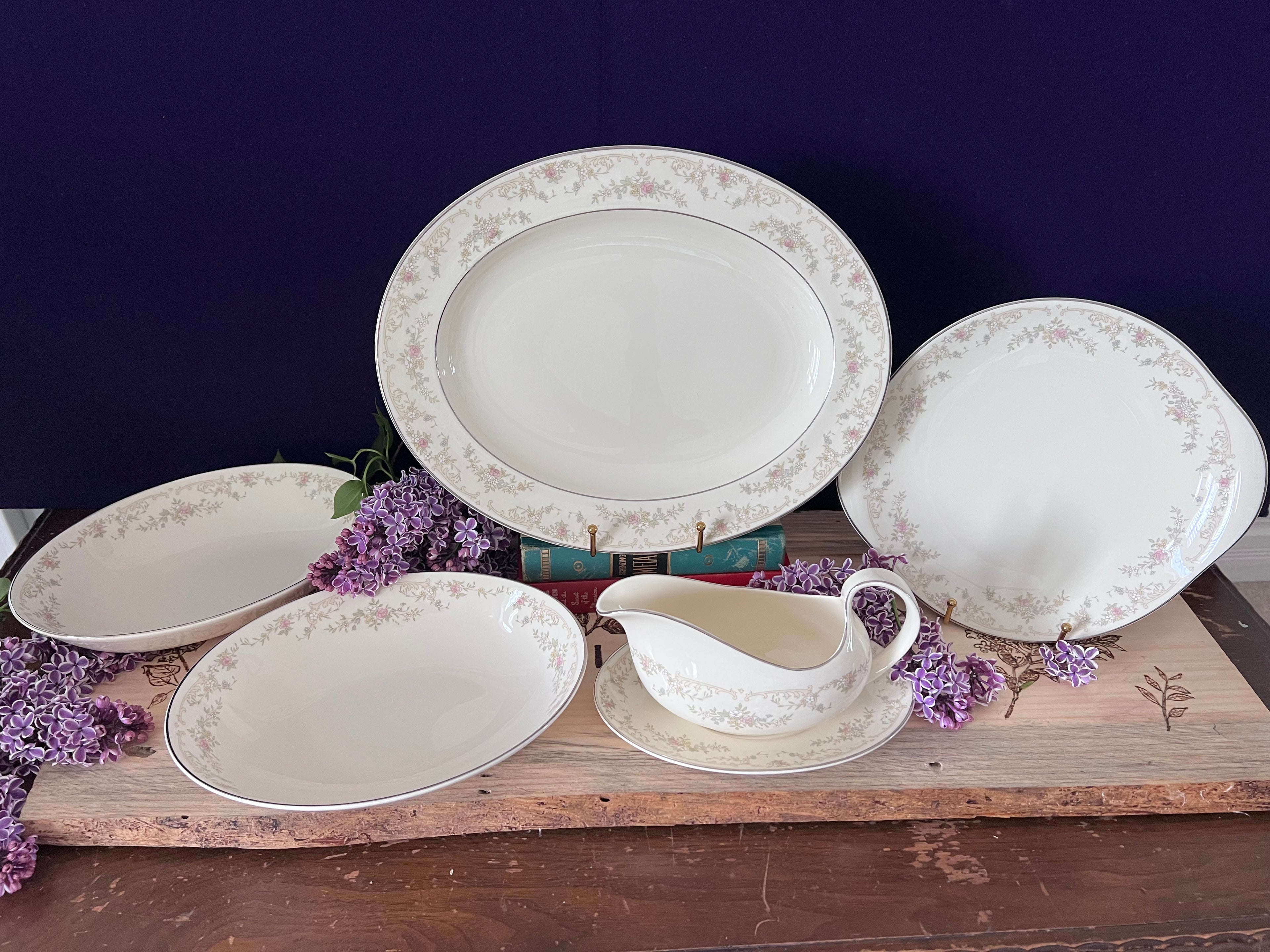 Royal Doulton "Diana" (H.5079) 63-Piece Fine Bone China Dinnerware Set – The Romance Collection (1981)