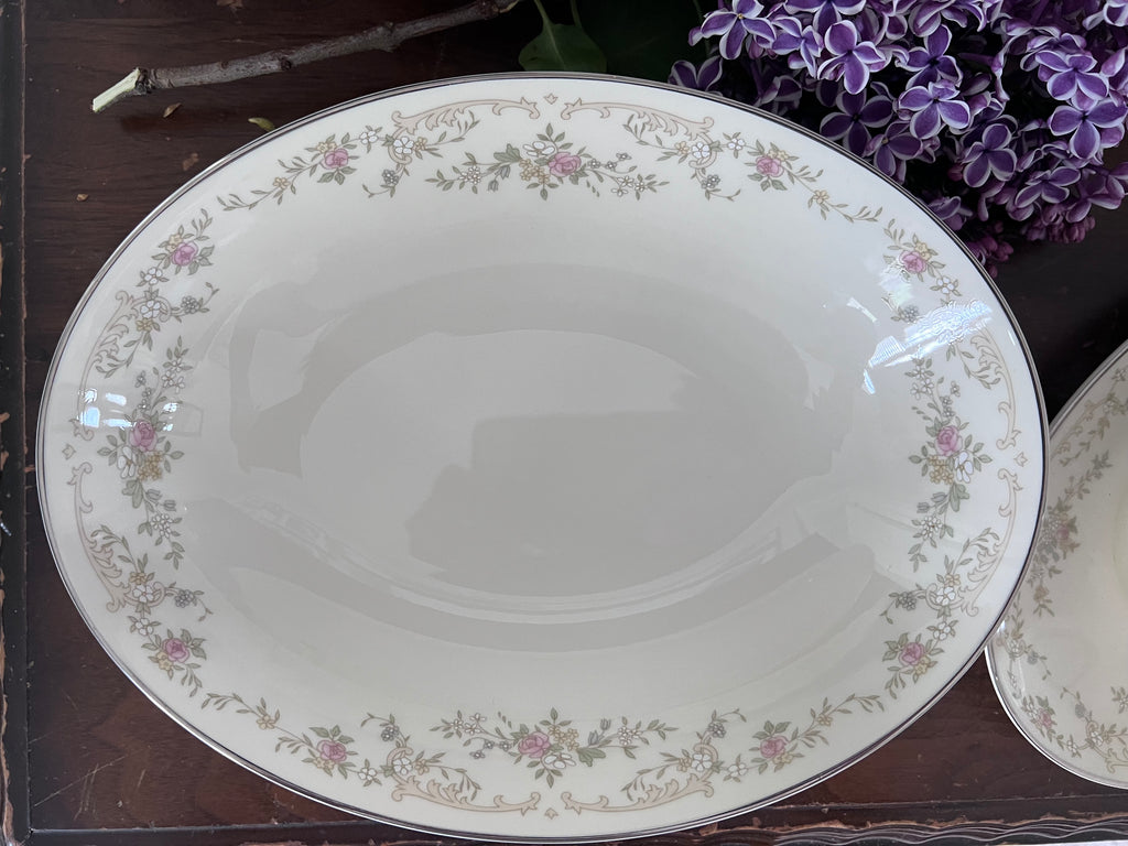 Royal Doulton "Diana" (H.5079) 63-Piece Fine Bone China Dinnerware Set – The Romance Collection (1981)