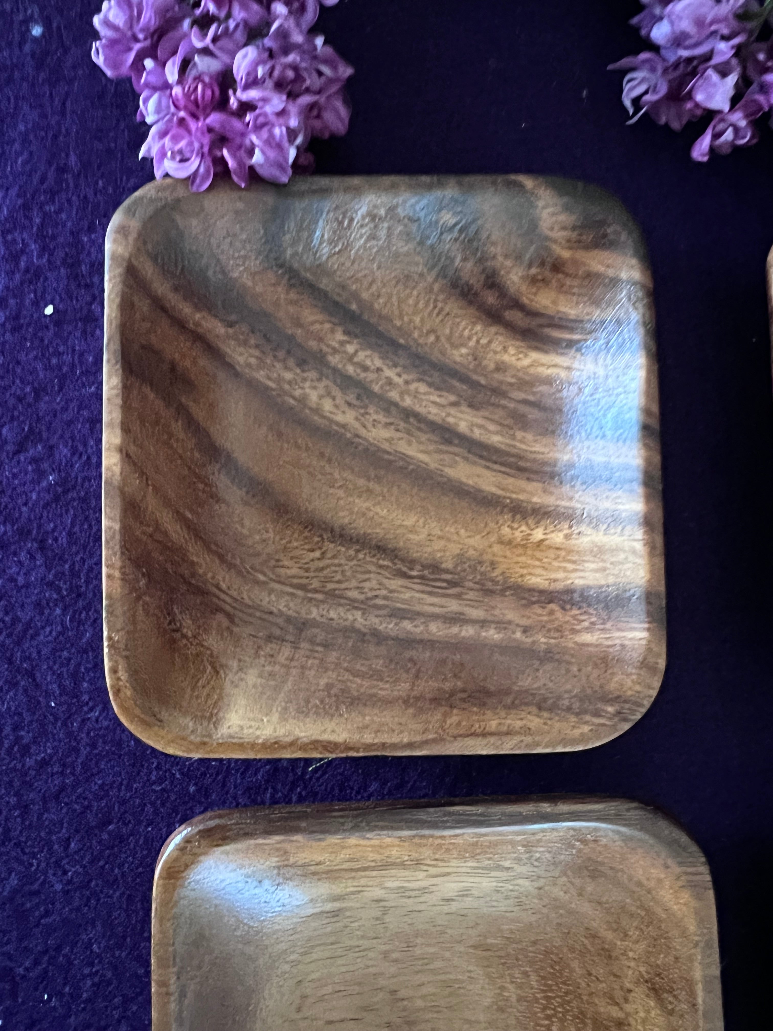 Vintage Mid-Century Square Monkey Pod Wood Bowls – Set of 4