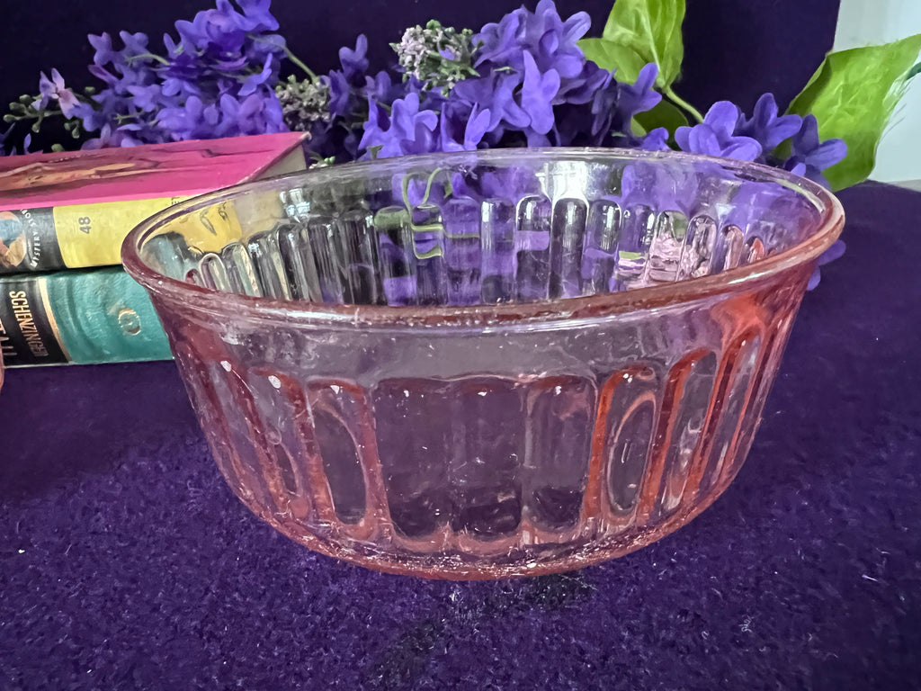 Vintage Pink Depression Glass Ribbed Bowls — Set of 3, 1930s–1940s Grandmillennial Kitchen