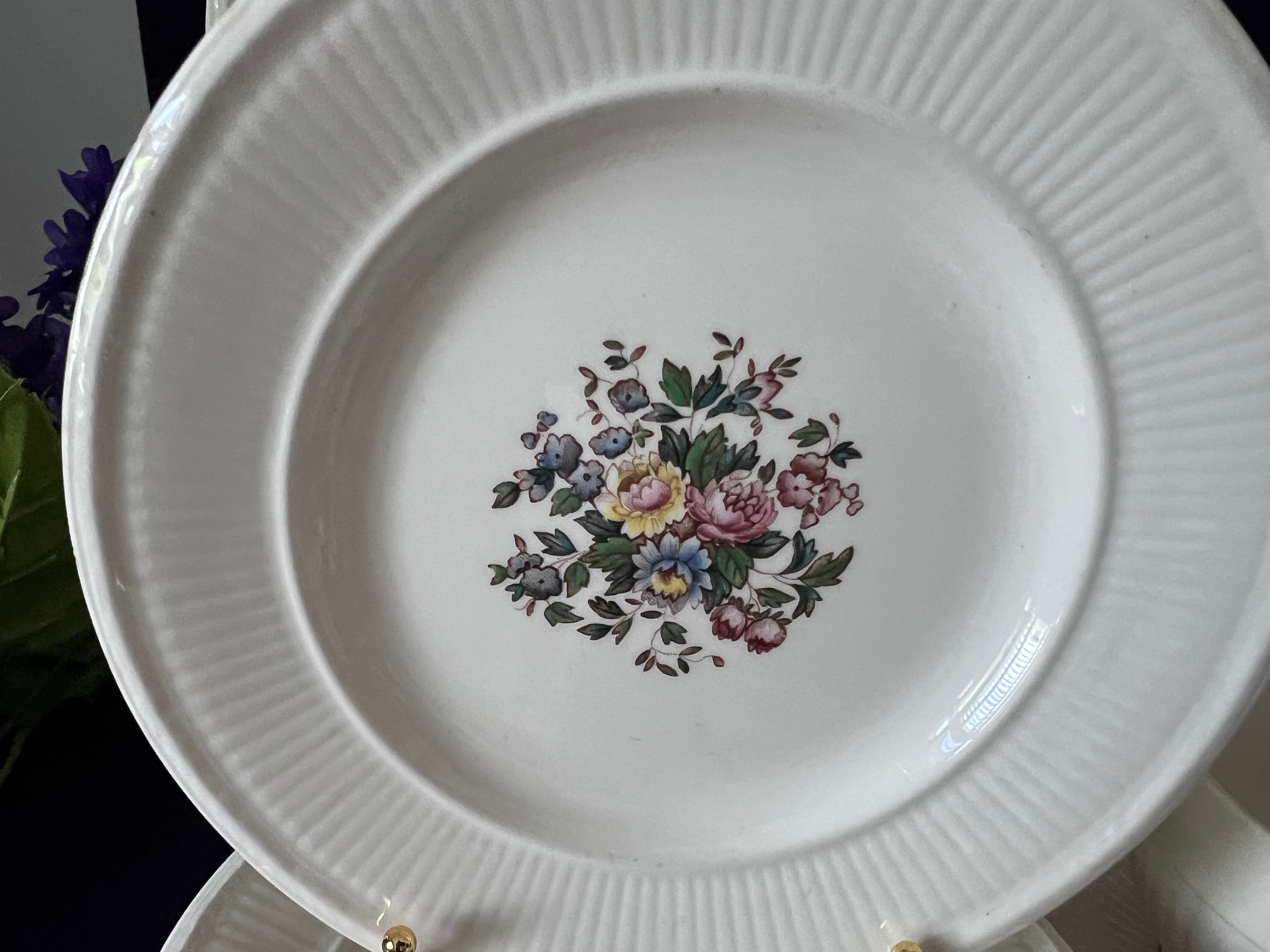 Vintage Wedgwood "Conway" Fine China Dinnerware Set – Made in England