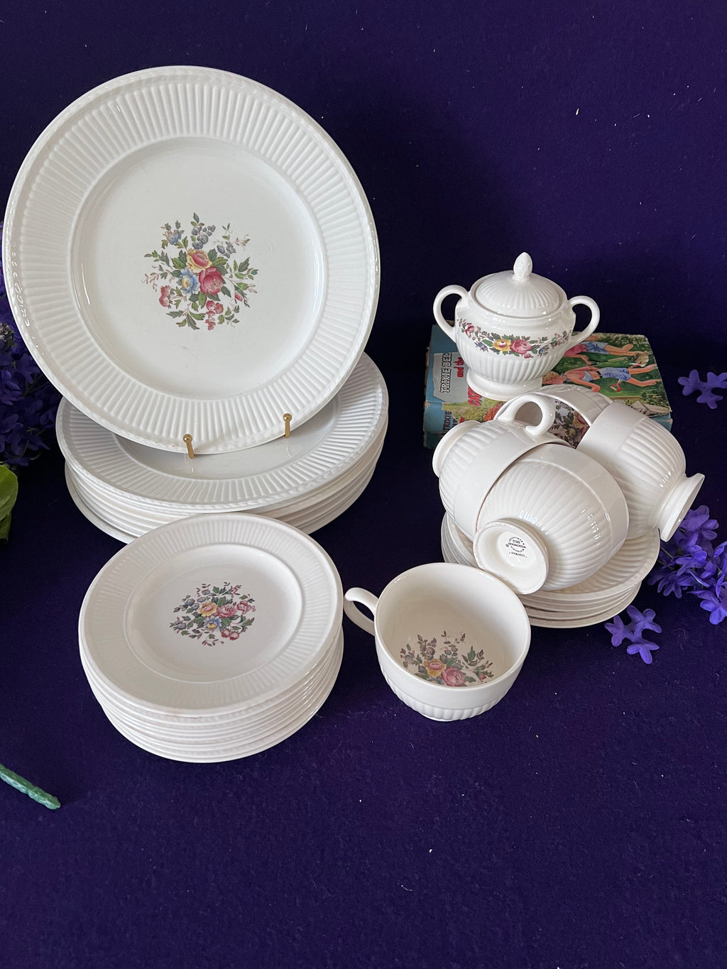 Vintage Wedgwood "Conway" Fine China Dinnerware Set – Made in England