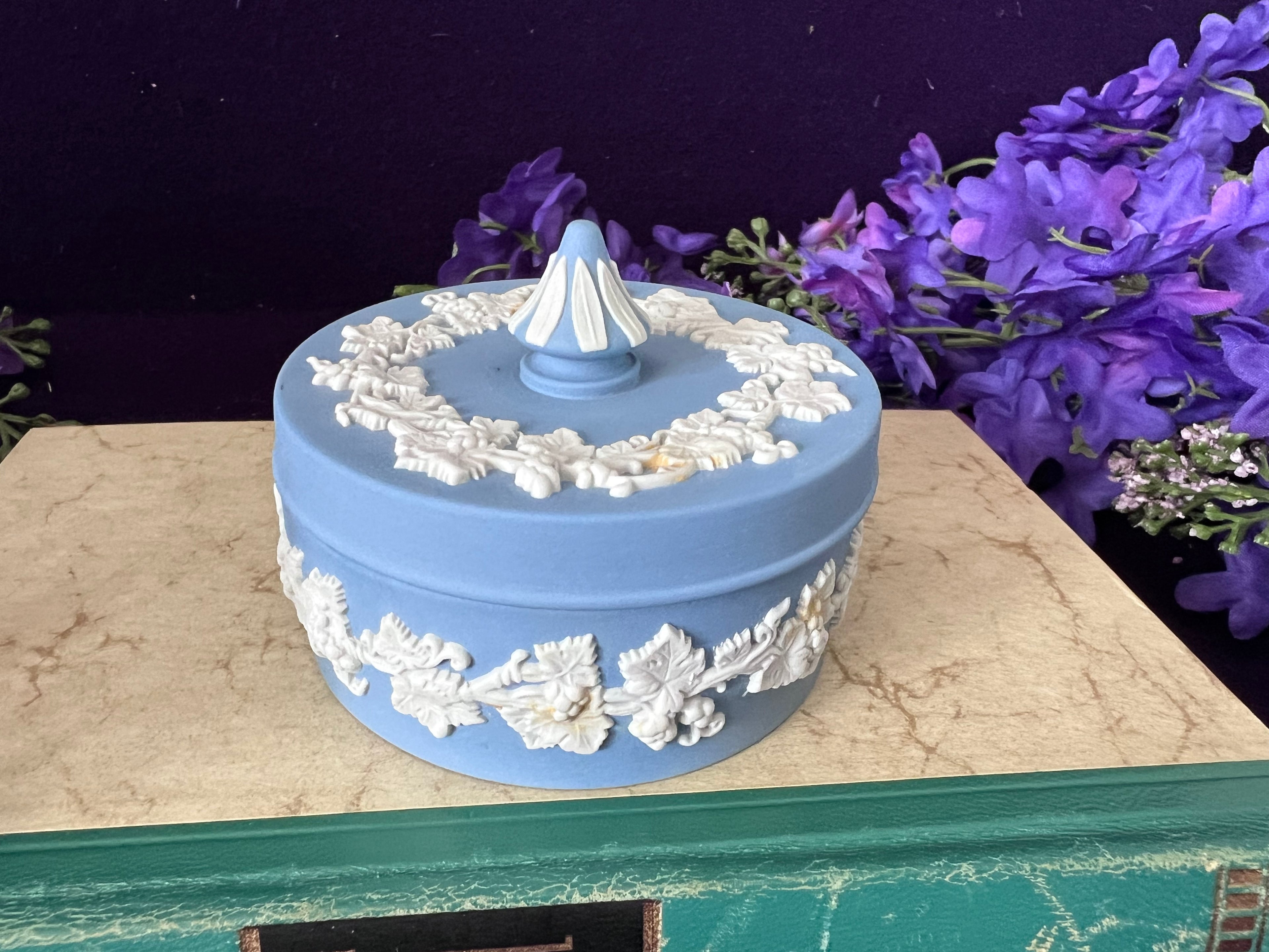 Vintage Wedgwood Blue Jasperware Lidded Trinket Box – Grapevine Motif