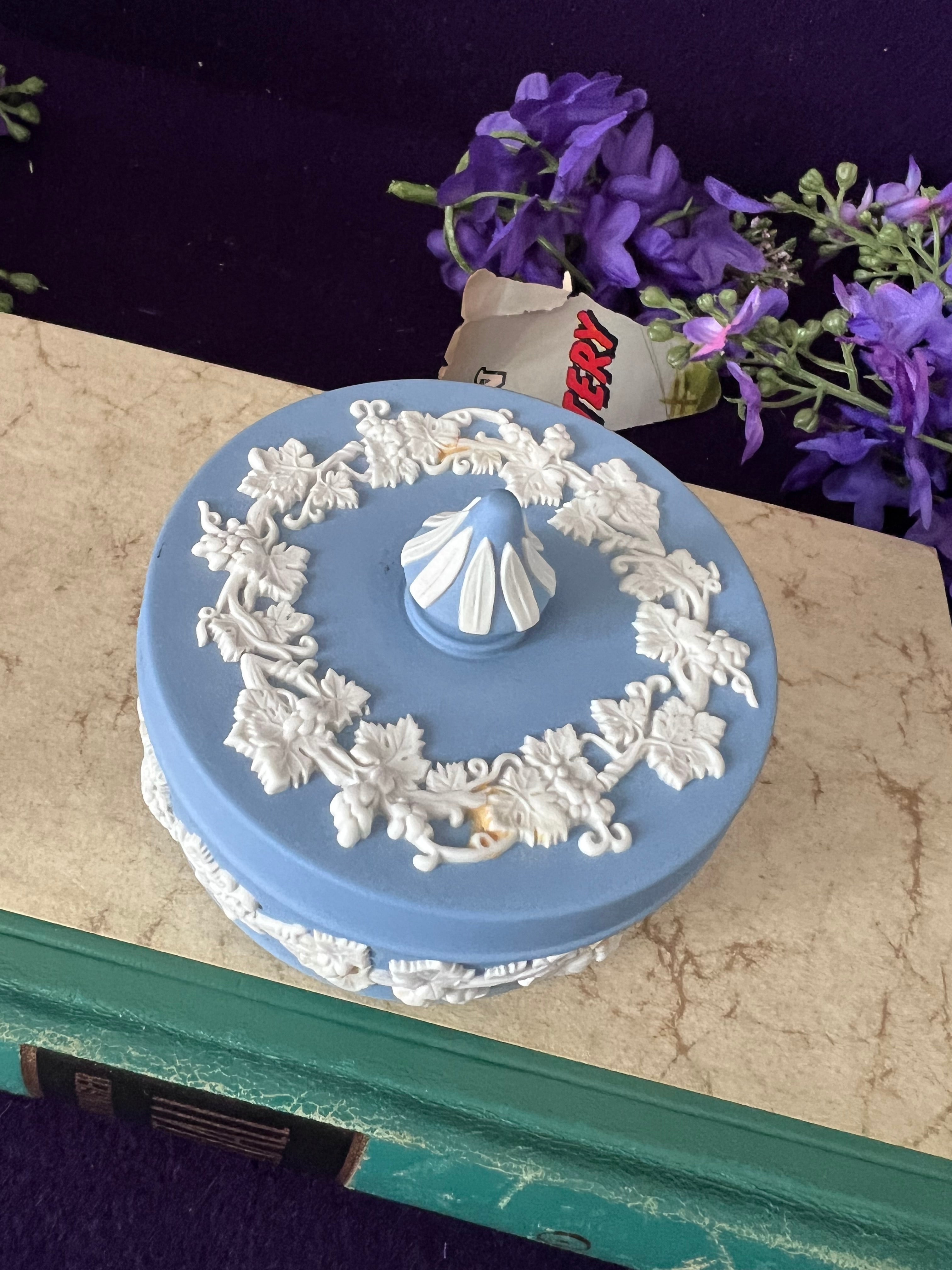 Vintage Wedgwood Blue Jasperware Lidded Trinket Box – Grapevine Motif