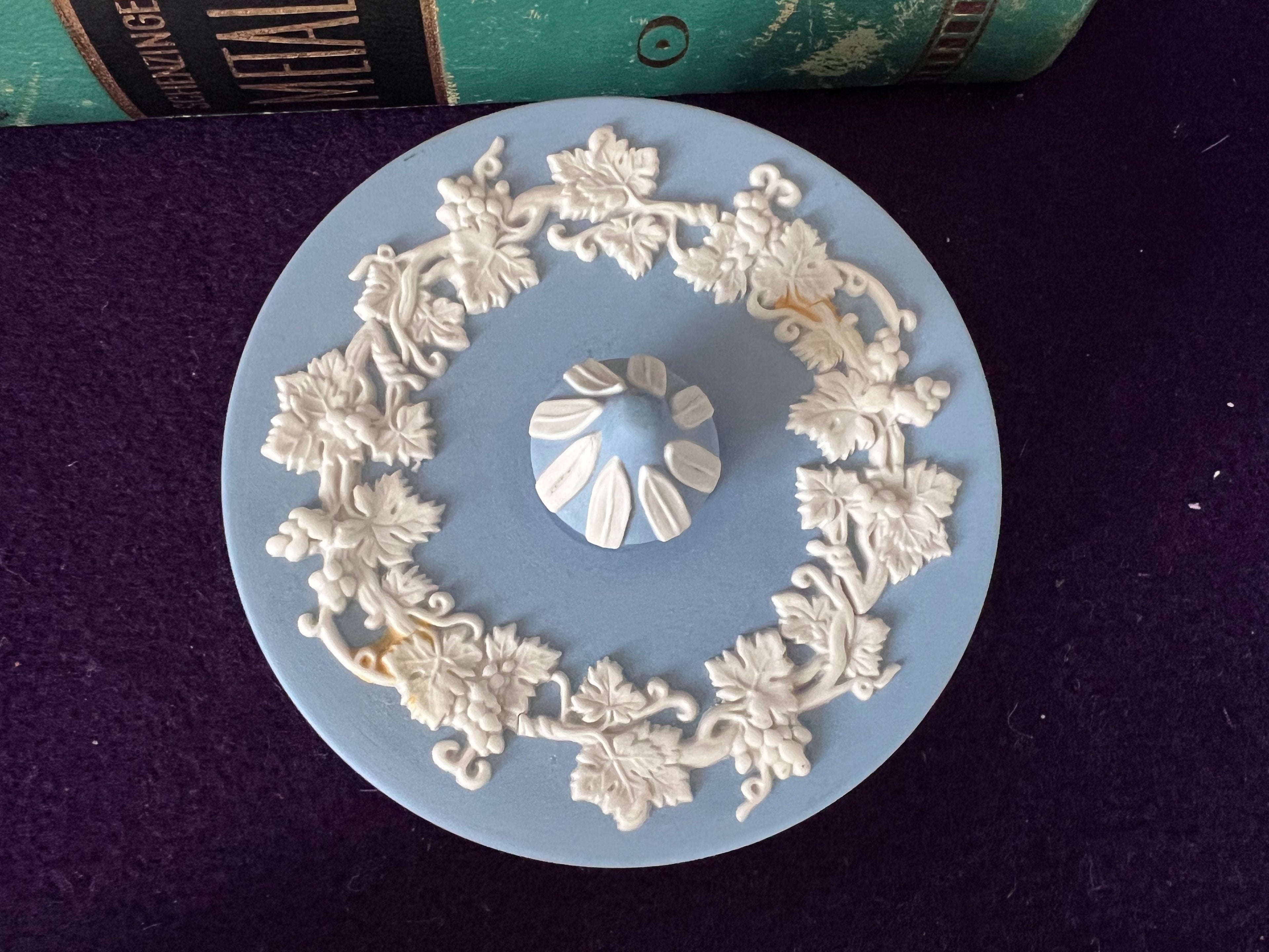Vintage Wedgwood Blue Jasperware Lidded Trinket Box – Grapevine Motif