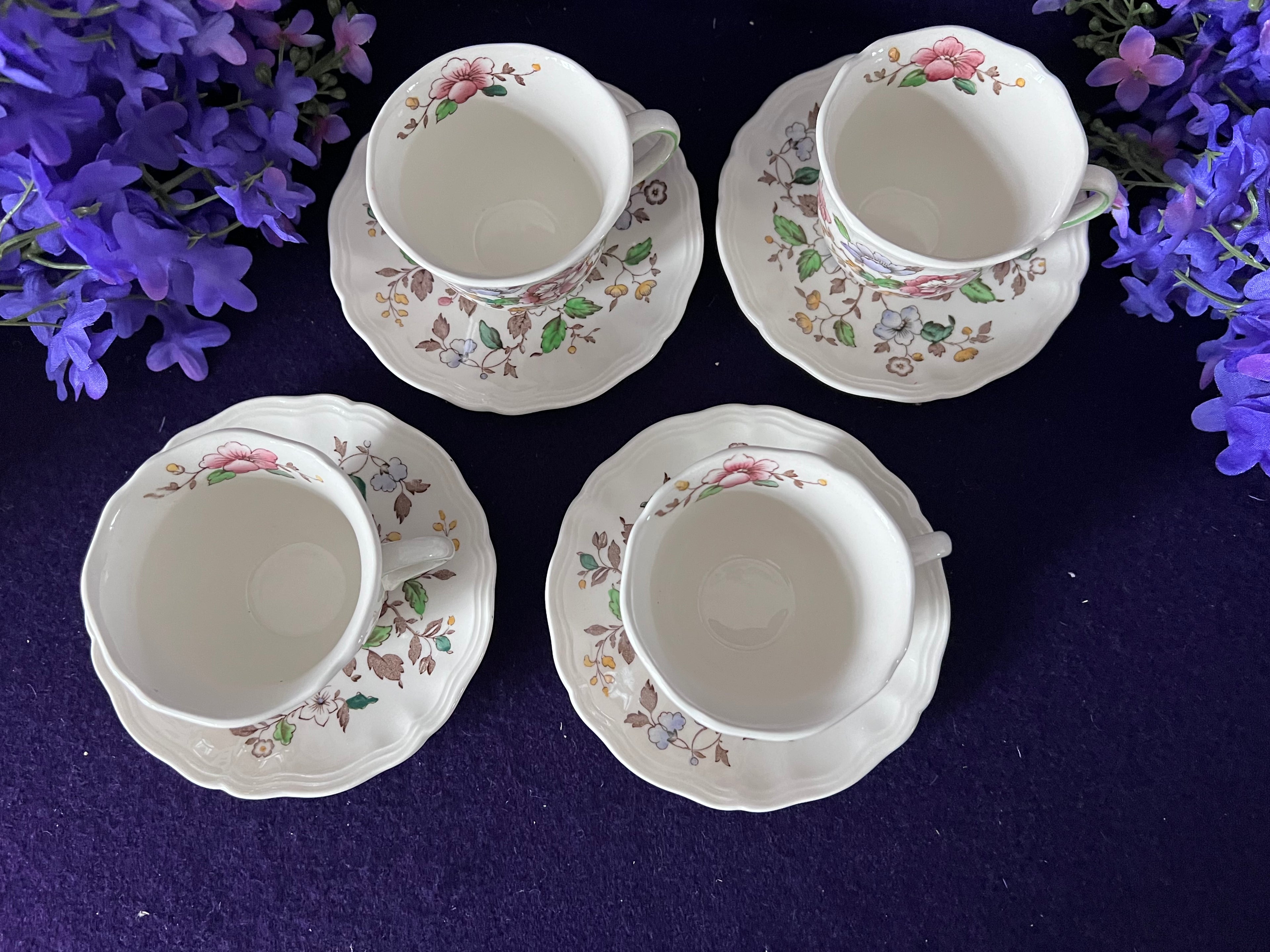 Royal Doulton ‘Monmouth’ Teacups, Set of 4 | D.6195 Vintage English Bone China
