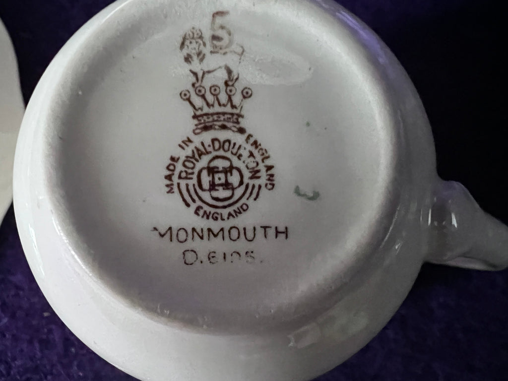 Royal Doulton ‘Monmouth’ Teacups, Set of 4 | D.6195 Vintage English Bone China