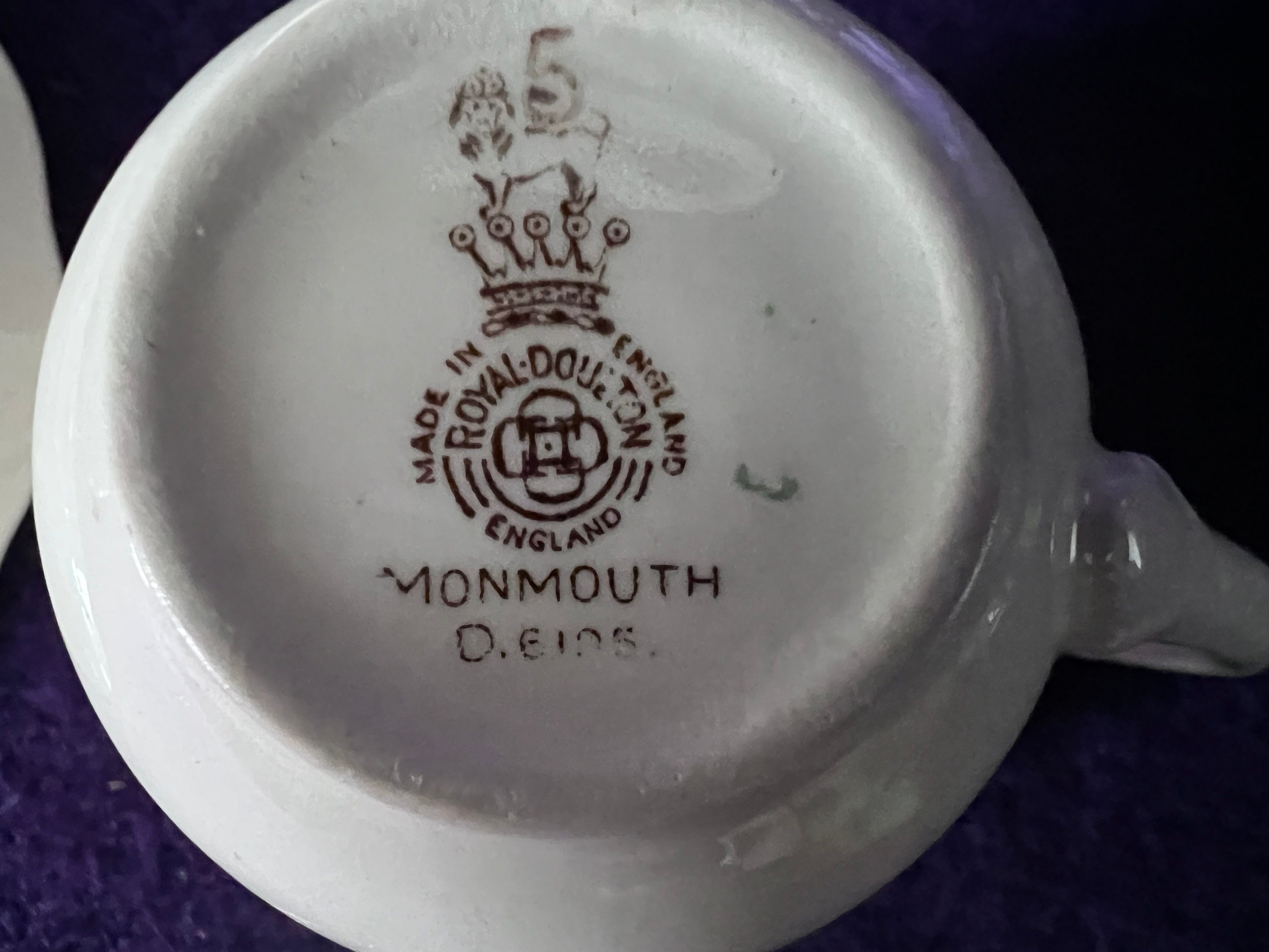 Royal Doulton ‘Monmouth’ Teacups, Set of 4 | D.6195 Vintage English Bone China
