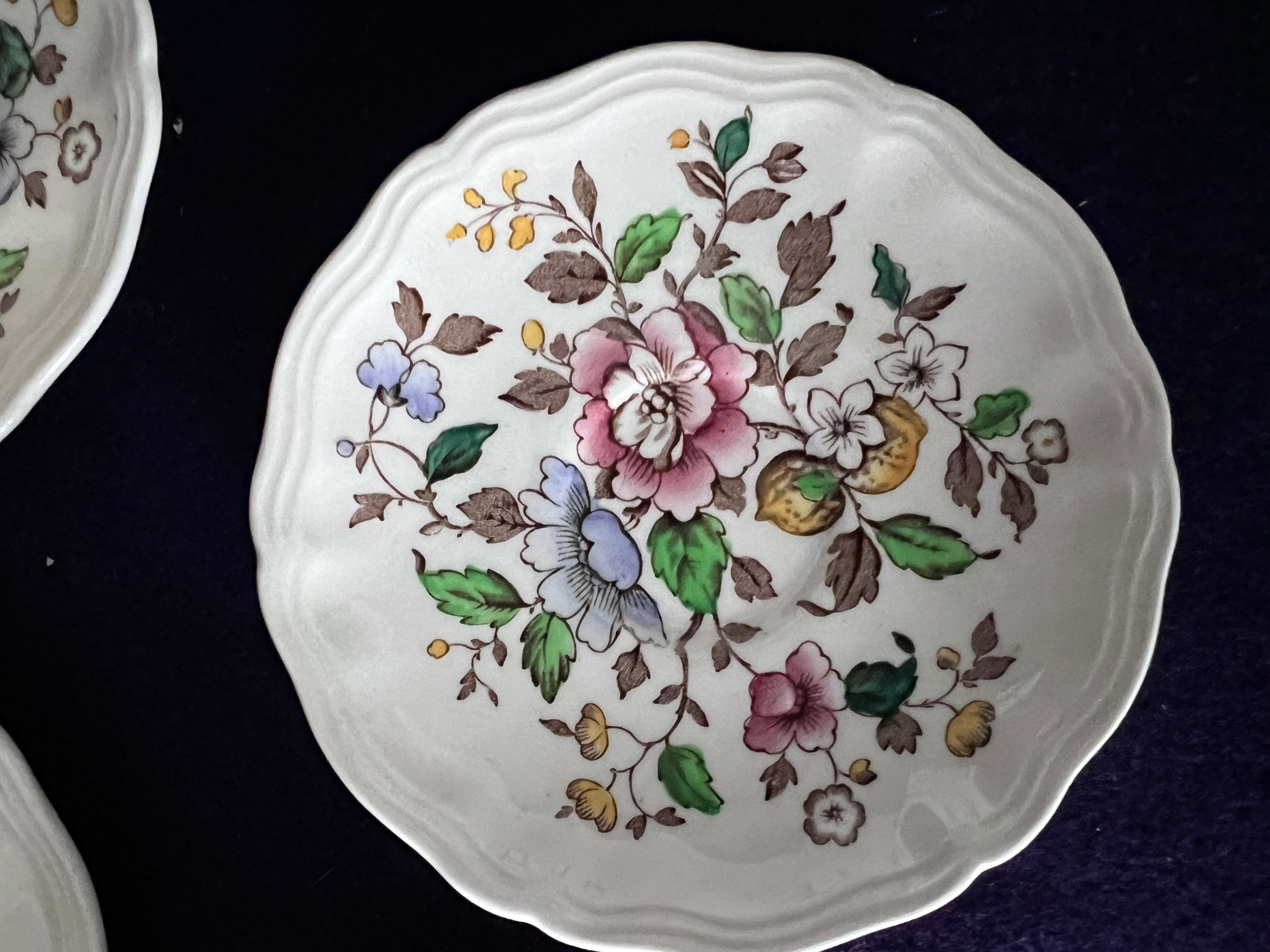Royal Doulton ‘Monmouth’ Teacups, Set of 4 | D.6195 Vintage English Bone China