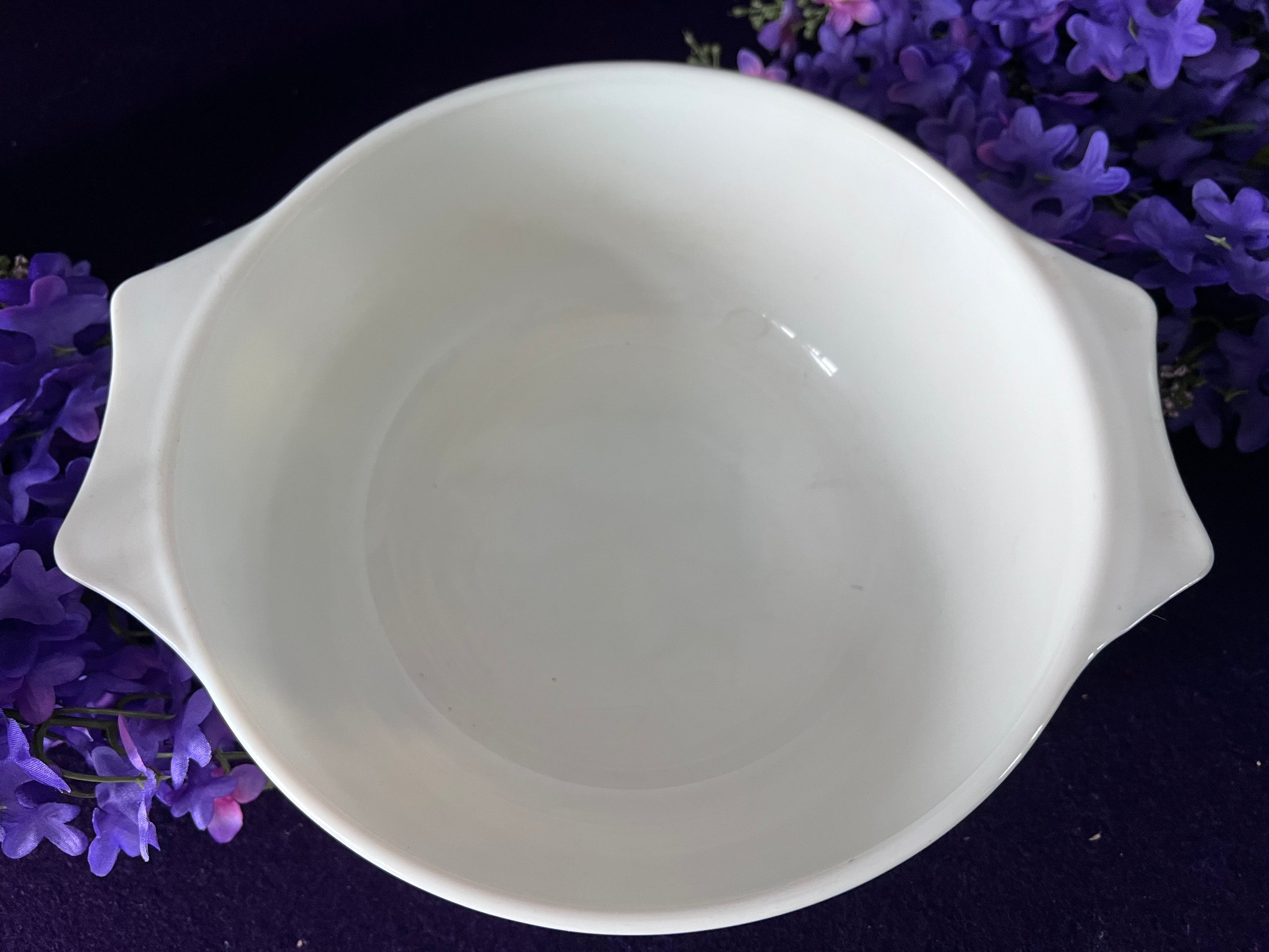 JAJ Pyrex ‘Laura’ Pattern Mixing Bowl | Vintage 1980s English Milk Glass
