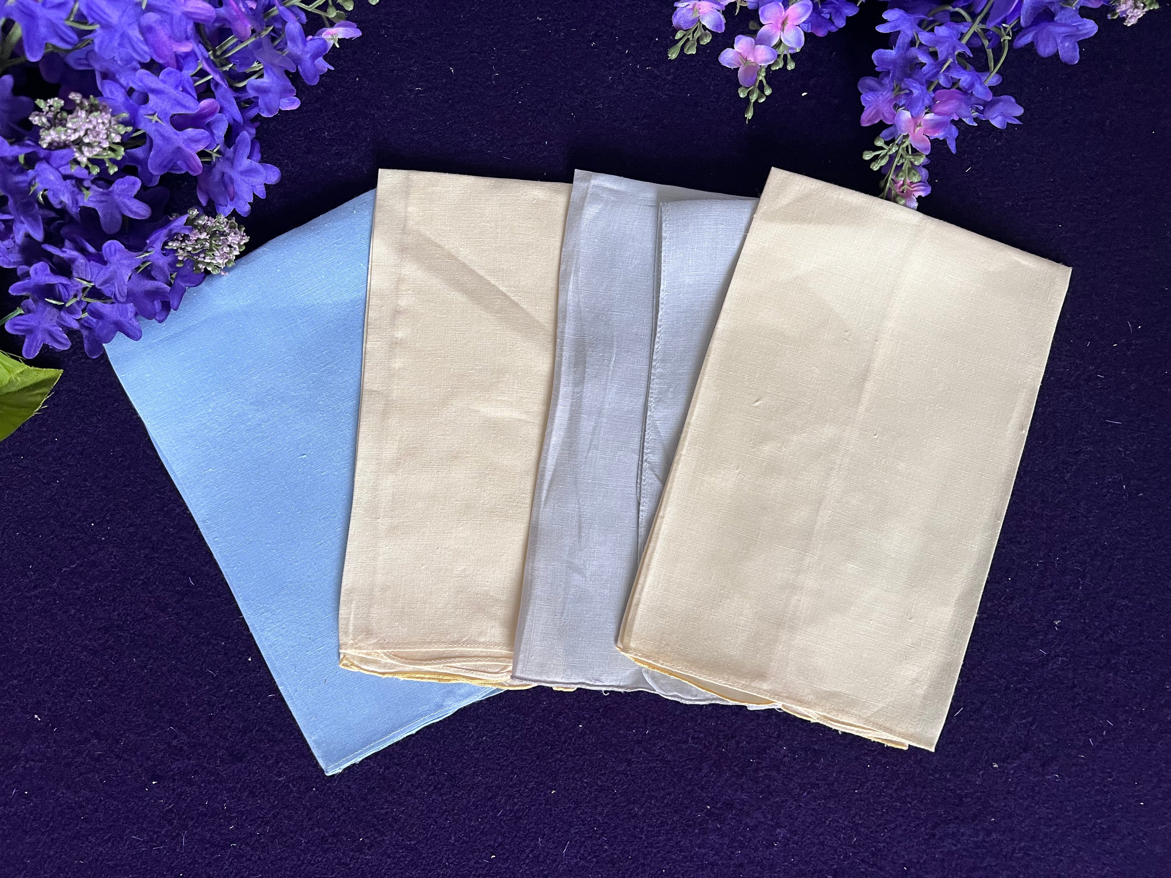 Vintage Pastel Embroidered Guest Towels, Set of 4 | Scalloped Edge Floral Linens