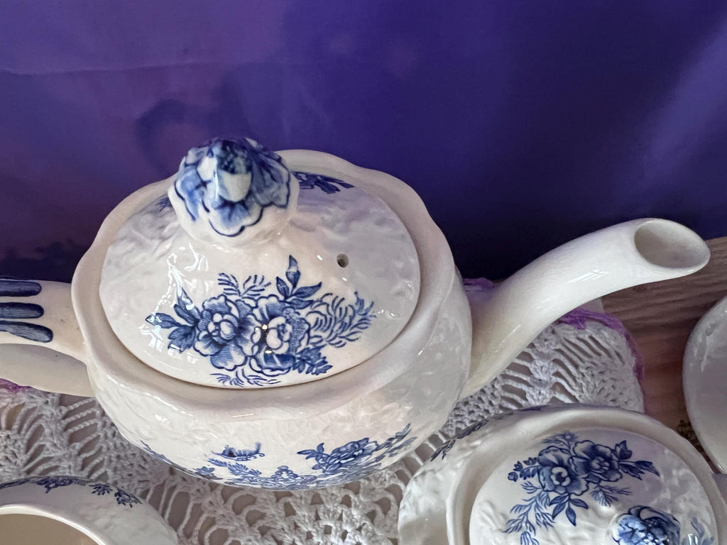 Vintage Mason’s "Ascot on Oak" Blue Transferware Tea Set - Teapot, Creamer, Sugar Bowl, and 6 Cup/Saucer Sets - Made in England