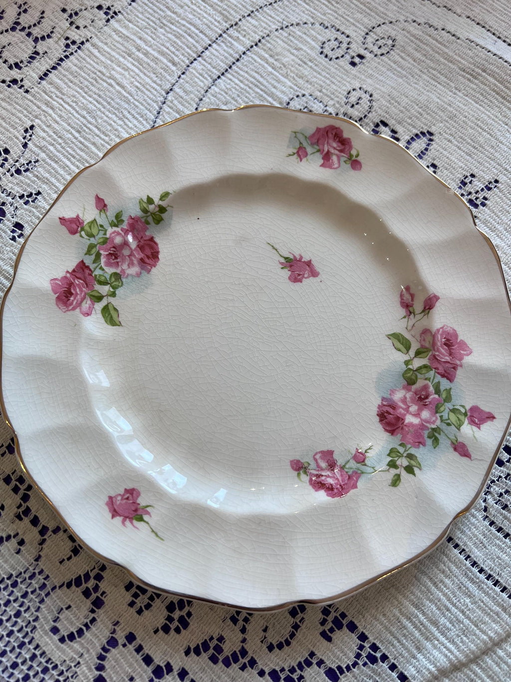 Antique Johnson Brothers Old Chelsea Pink Rose for Four – Scalloped Swirl Plates and Bowls