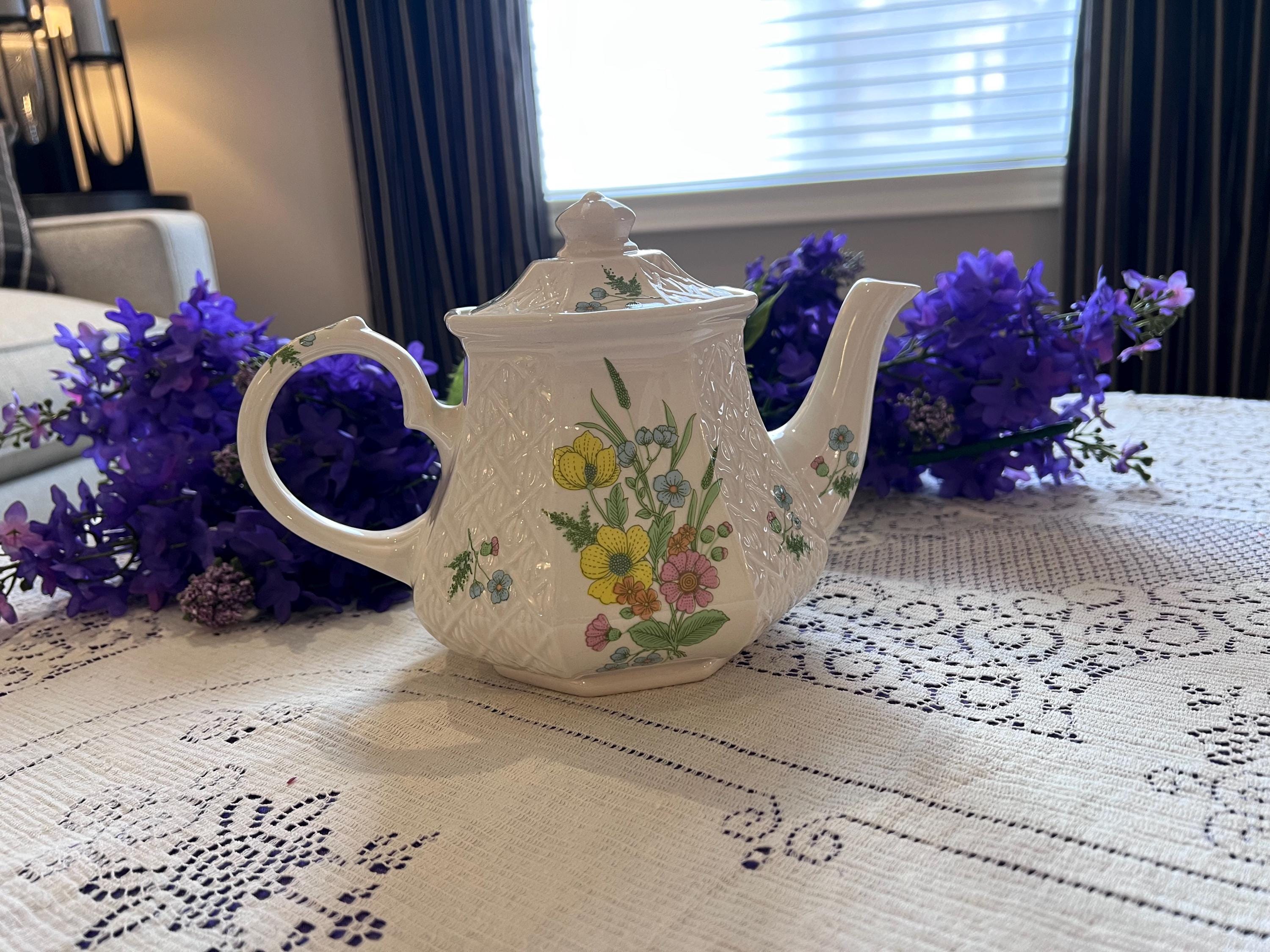 Vintage Sadler England Hexagonal Teapot | Floral Lattice Relief, 1970s Staffordshire Cottagecore