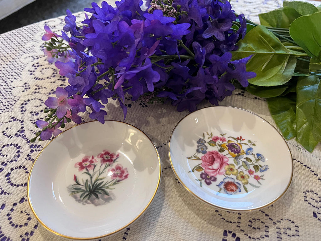 Royal Worcester Bone China Pin Dishes, Set of 2, Floral Dianthus, Summer Bouquet (1951)