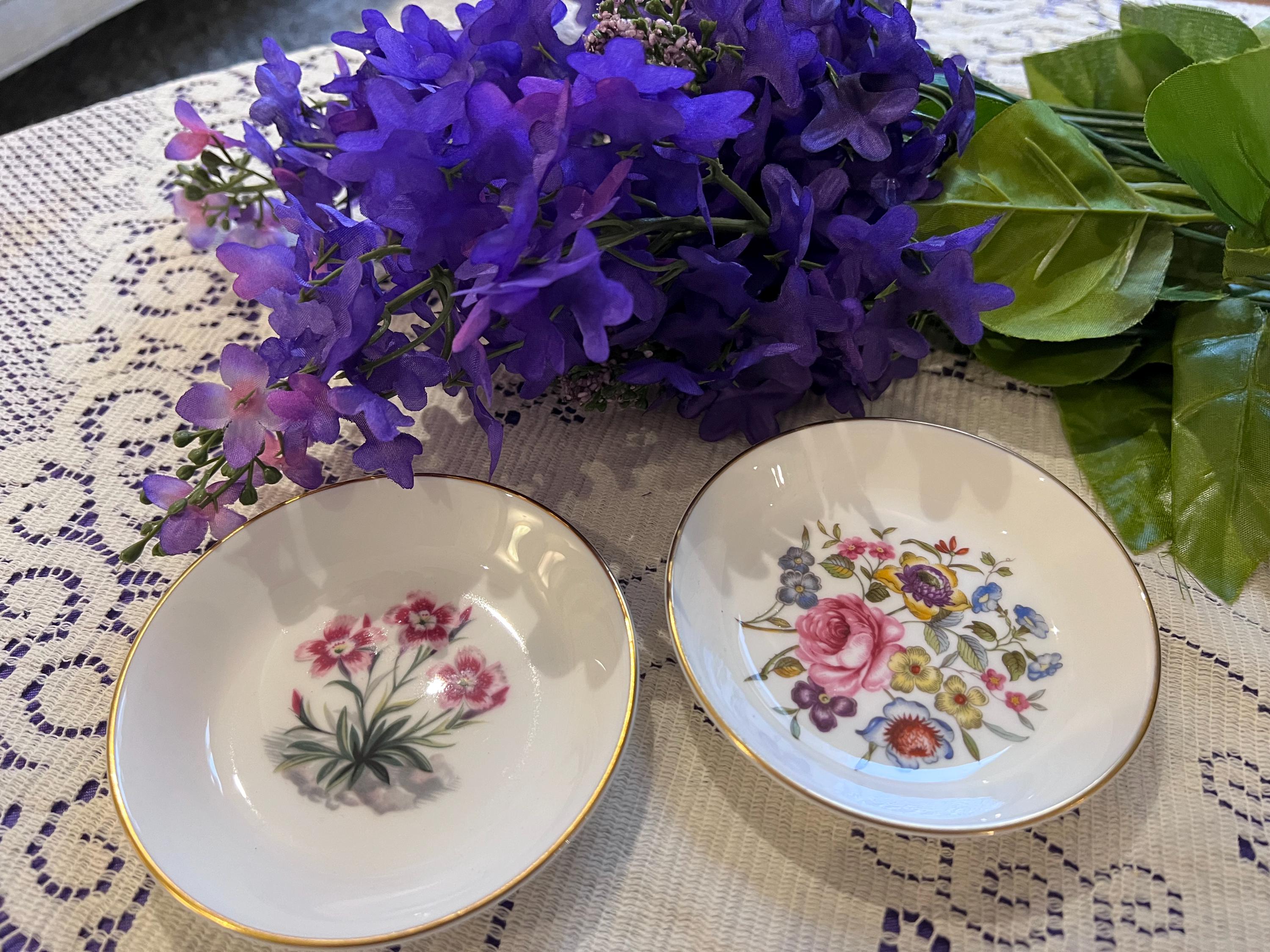 Royal Worcester Bone China Pin Dishes, Set of 2, Floral Dianthus, Summer Bouquet (1951)