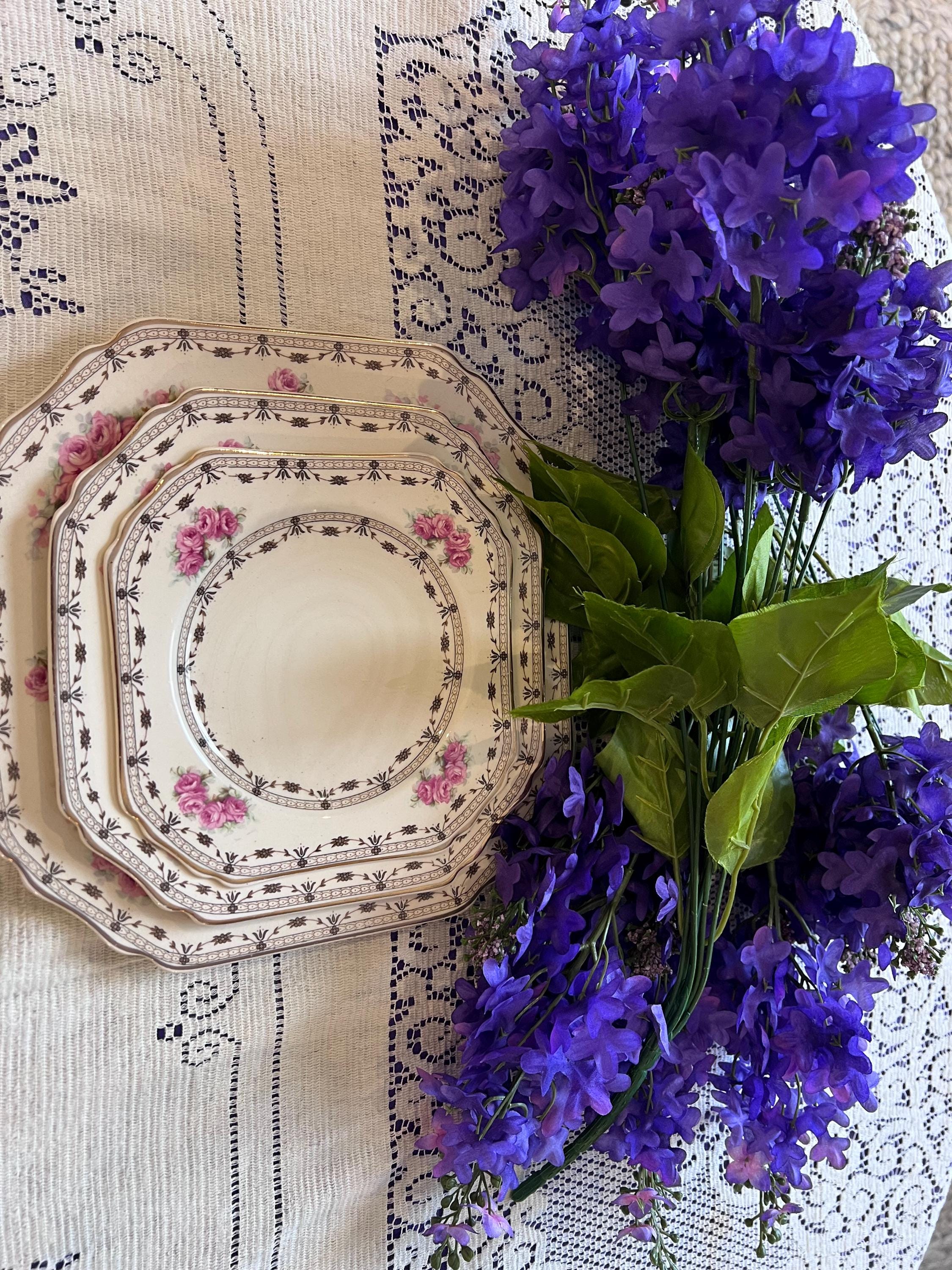 Thomas Hughes Coronation Rose China Set – Pink Roses, Gold Trim, English Ironstone (1930s)
